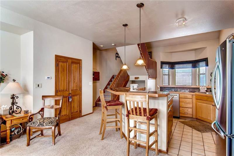 Village Point 202 *