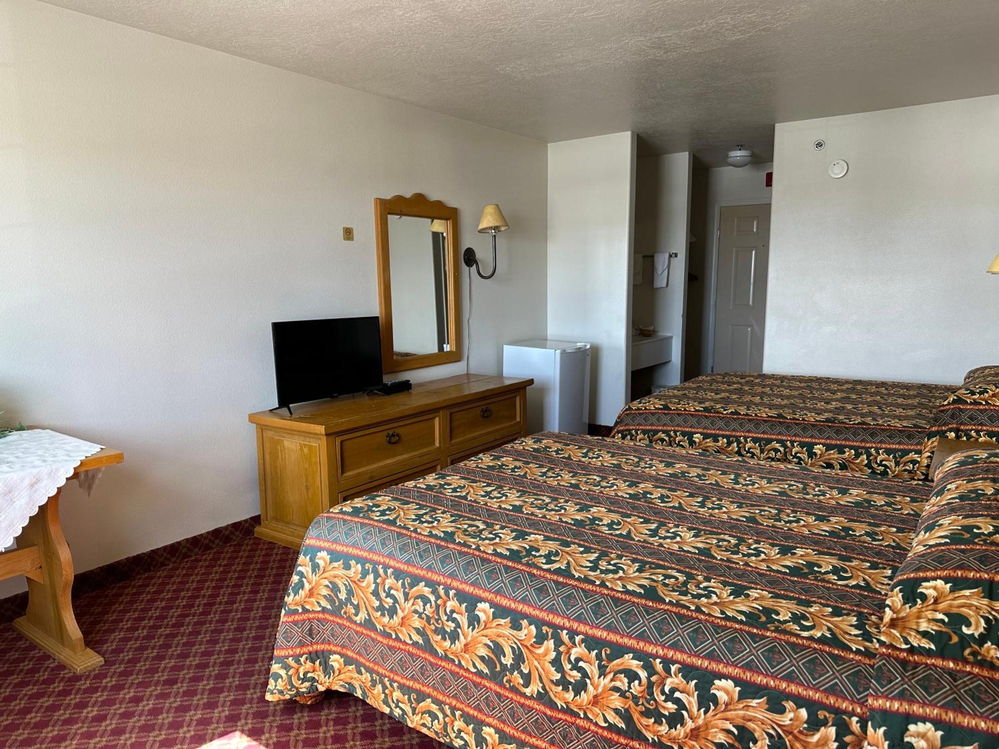 Columbine Inn And Suites