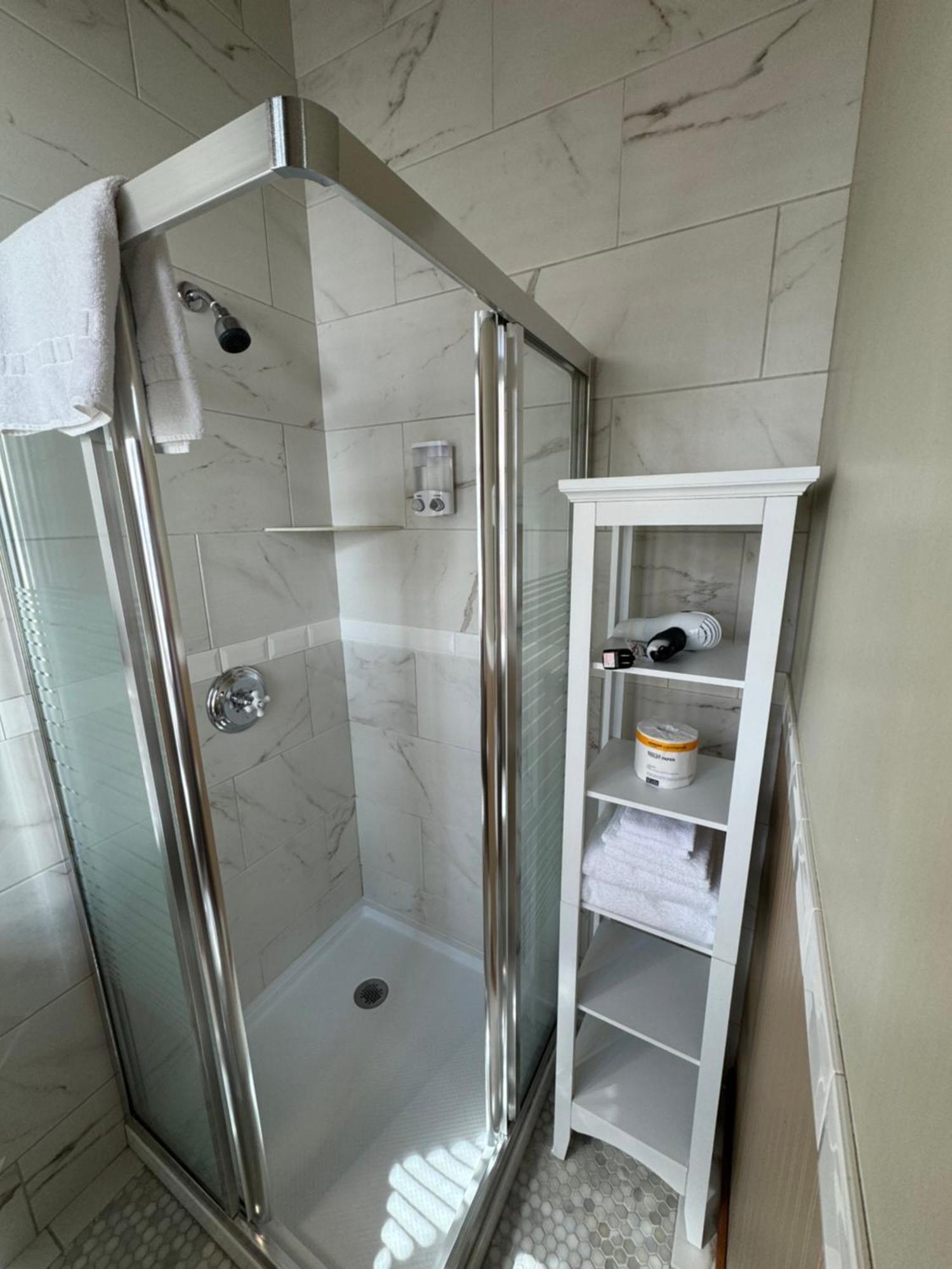 Hospitality House & Travel Park Hotel 3*