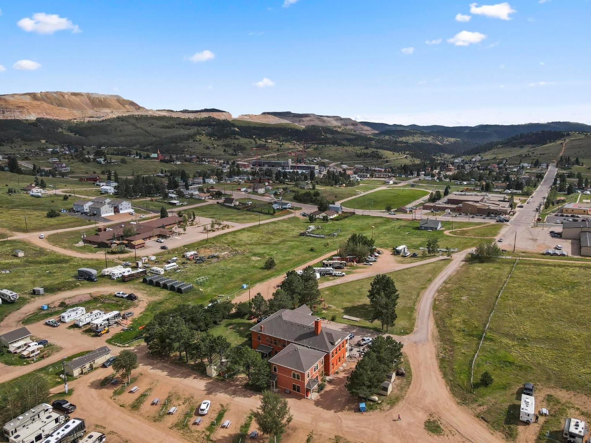 Hospitality House & Travel Park