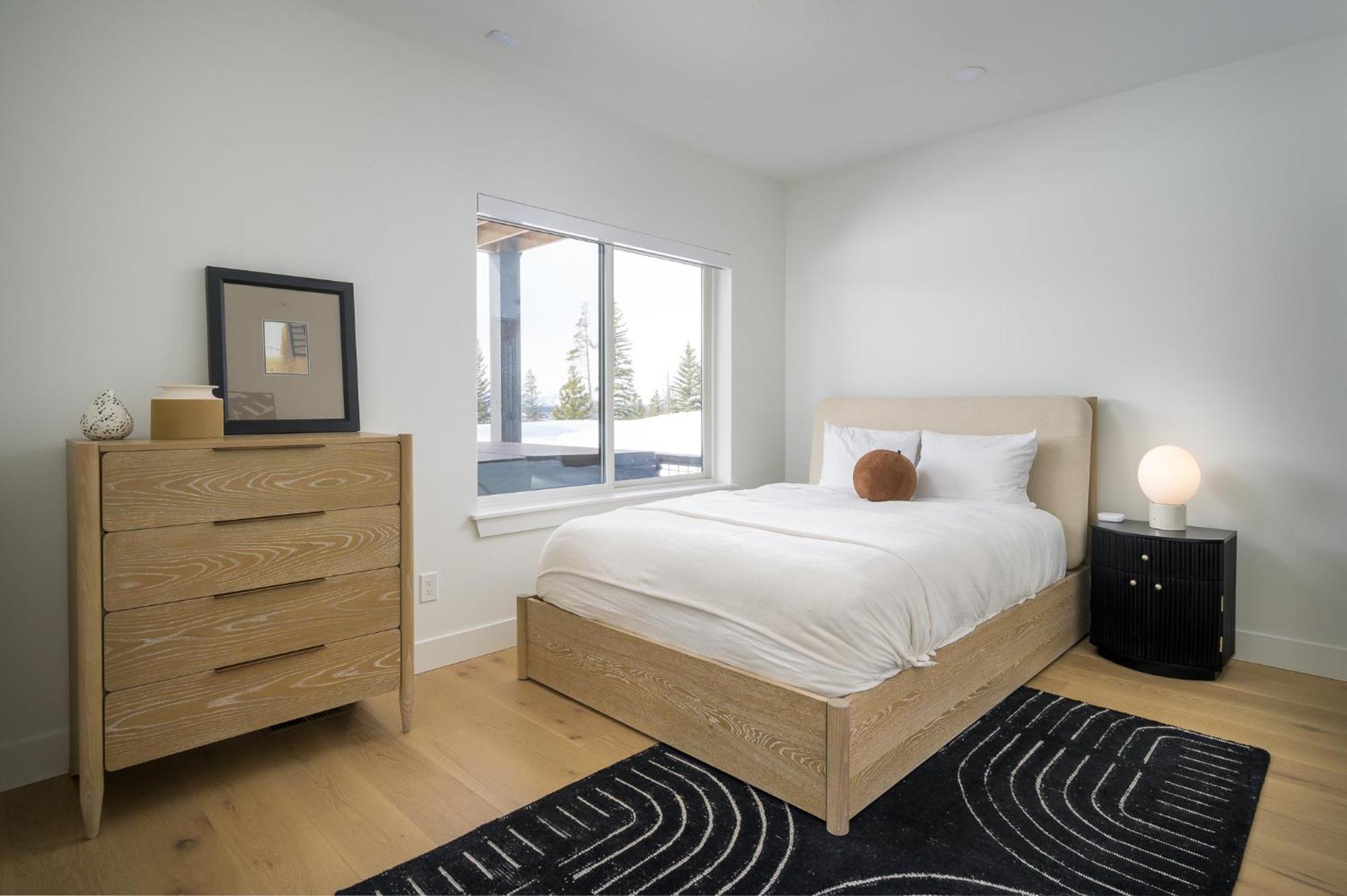 New Luxury River Run 101 / Great Views / Hot Tub / Price - $500 Free Activities Daily Holiday home
