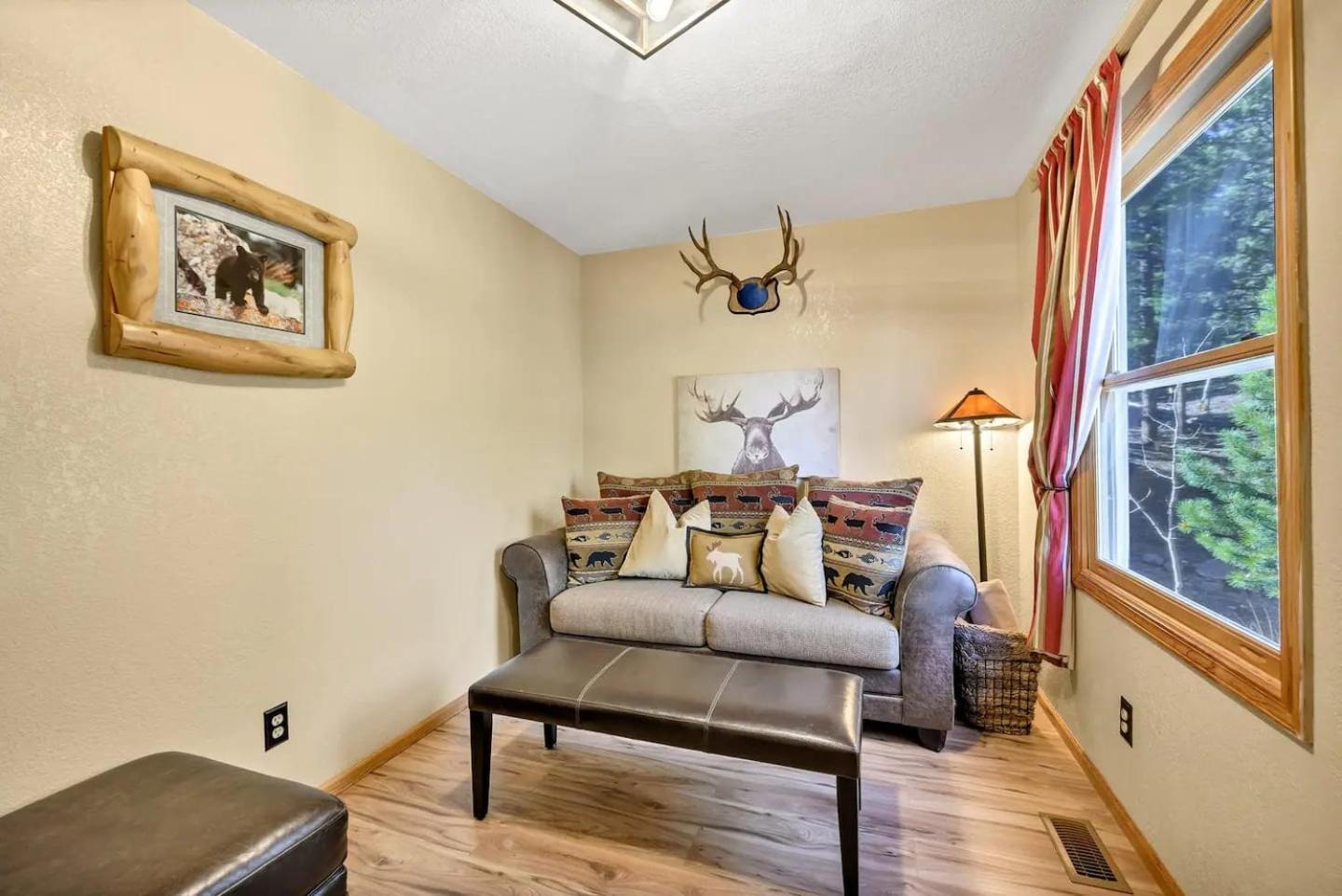 Arapaho Forest W Hot Tub + Trail Access Holiday home *