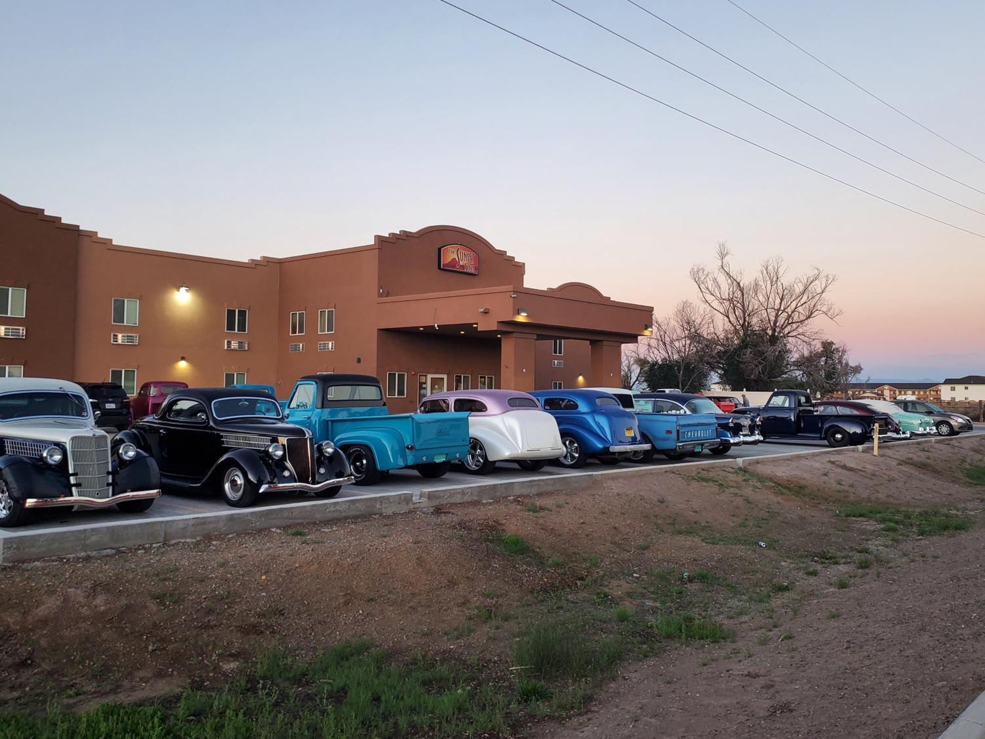 The Sunset Motel 2*