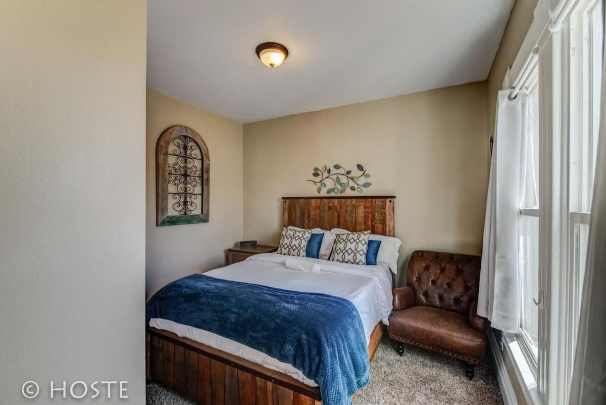 3br Charming Modern Victorian Downtown Holiday home *
