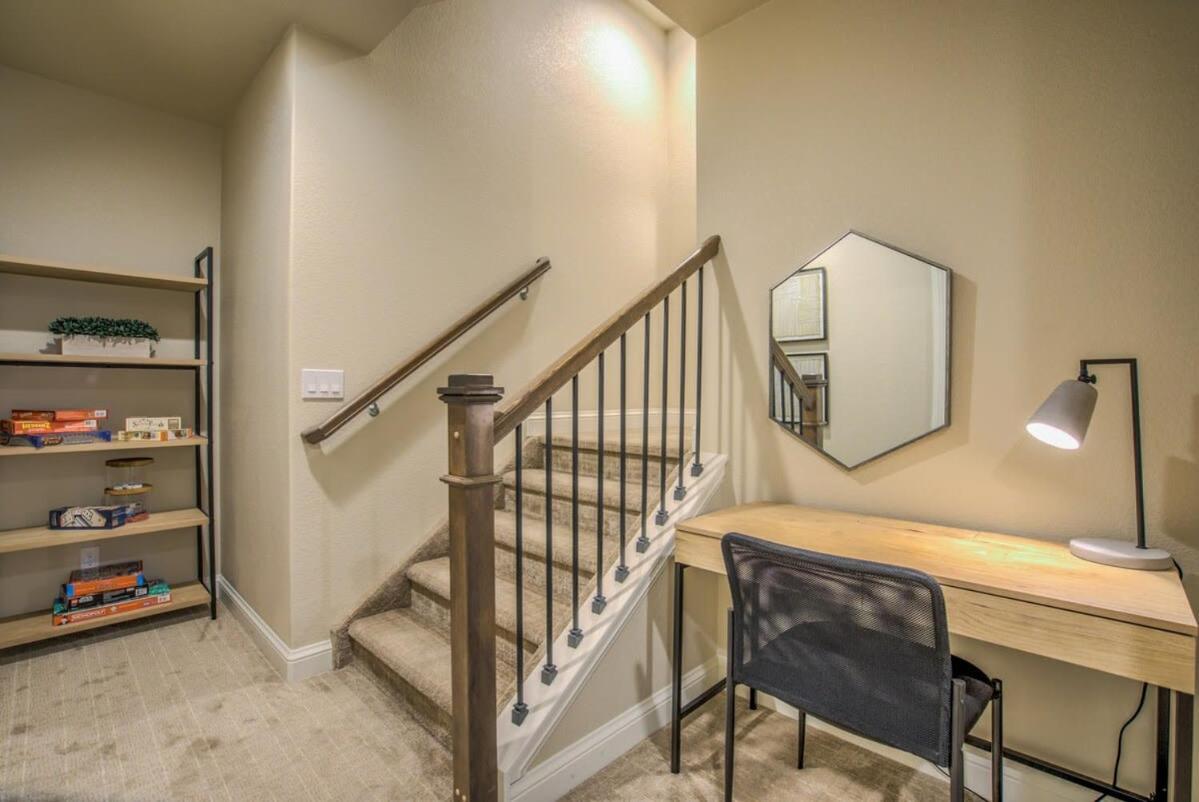 Holiday home 4bd Westside Vacation W Space & Flexibility *