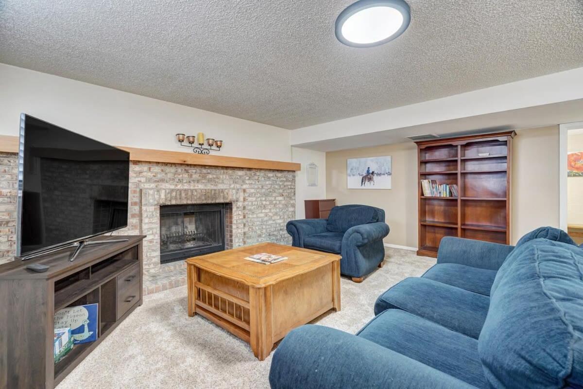 Casa de férias 3bd Cheyenne Mountain W Hot Tub & Grill