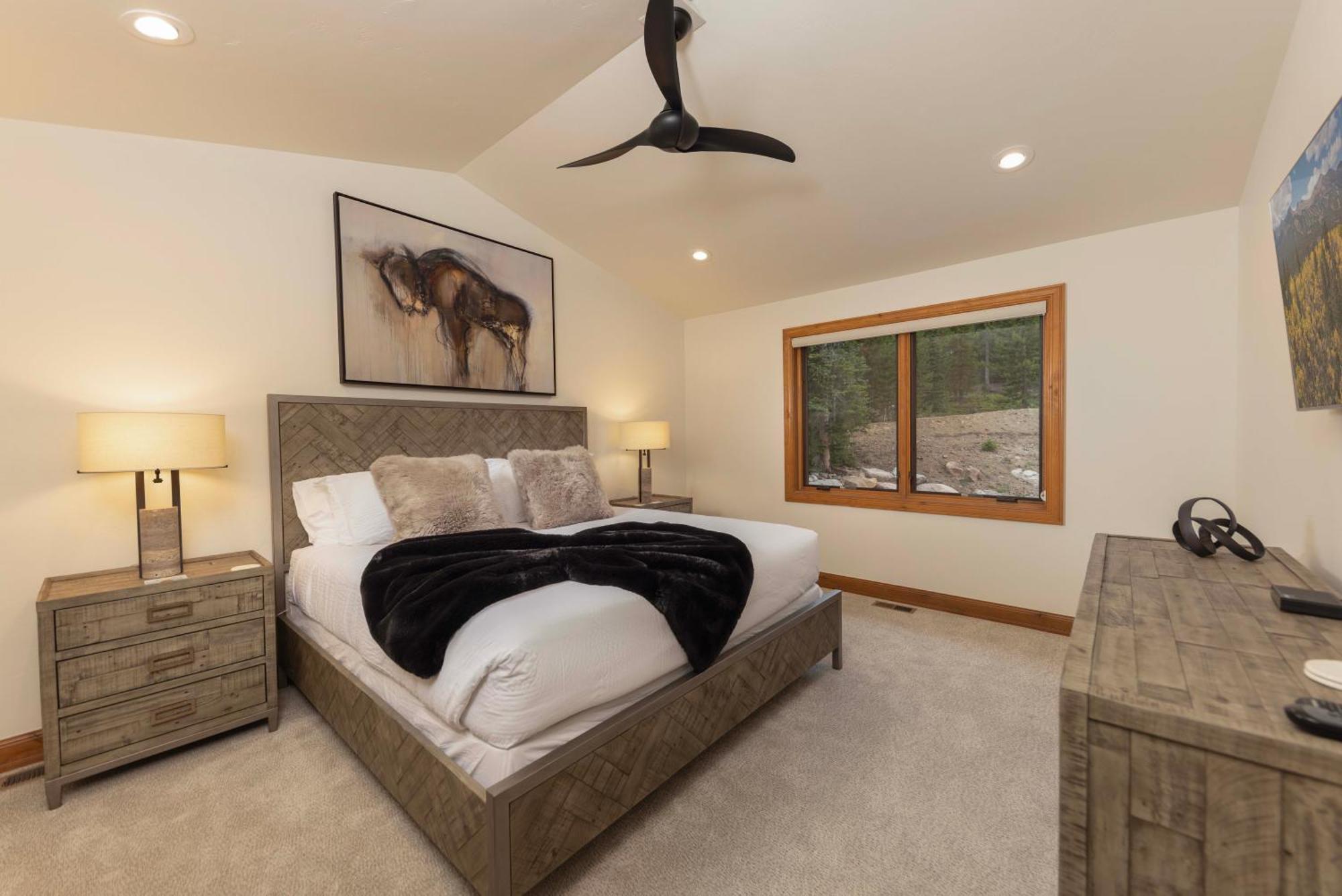 Holiday home Warm And Luxurious, Spectacular Views, En-suites, Hot Tub, Shuffle Board, Arcade Machine!! *