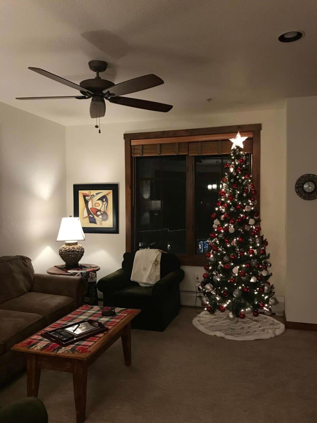 Holiday home 2br Main St Station In Out Amenities *