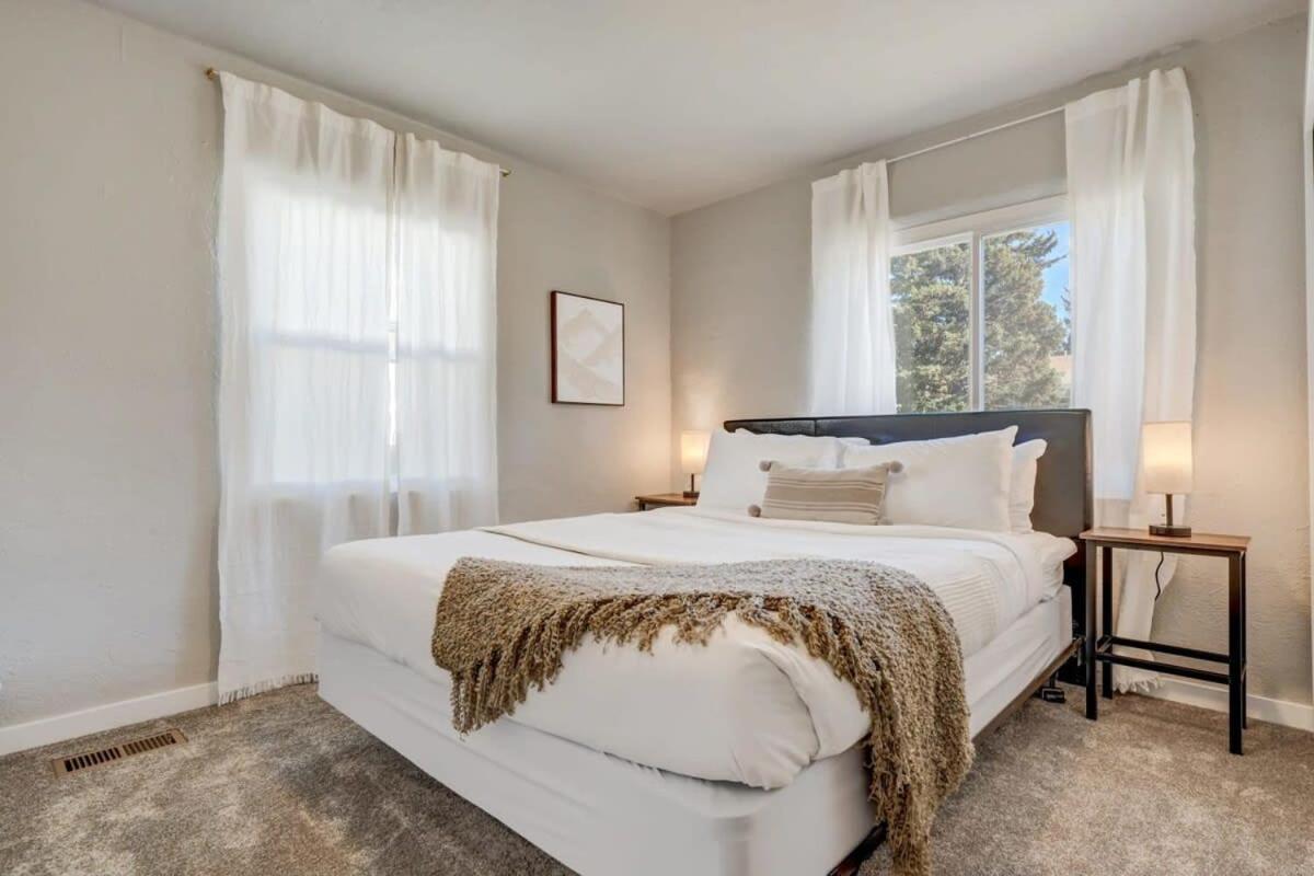 Newly Built 3bd Retreat W Mtn Views & Game Colorado Springs