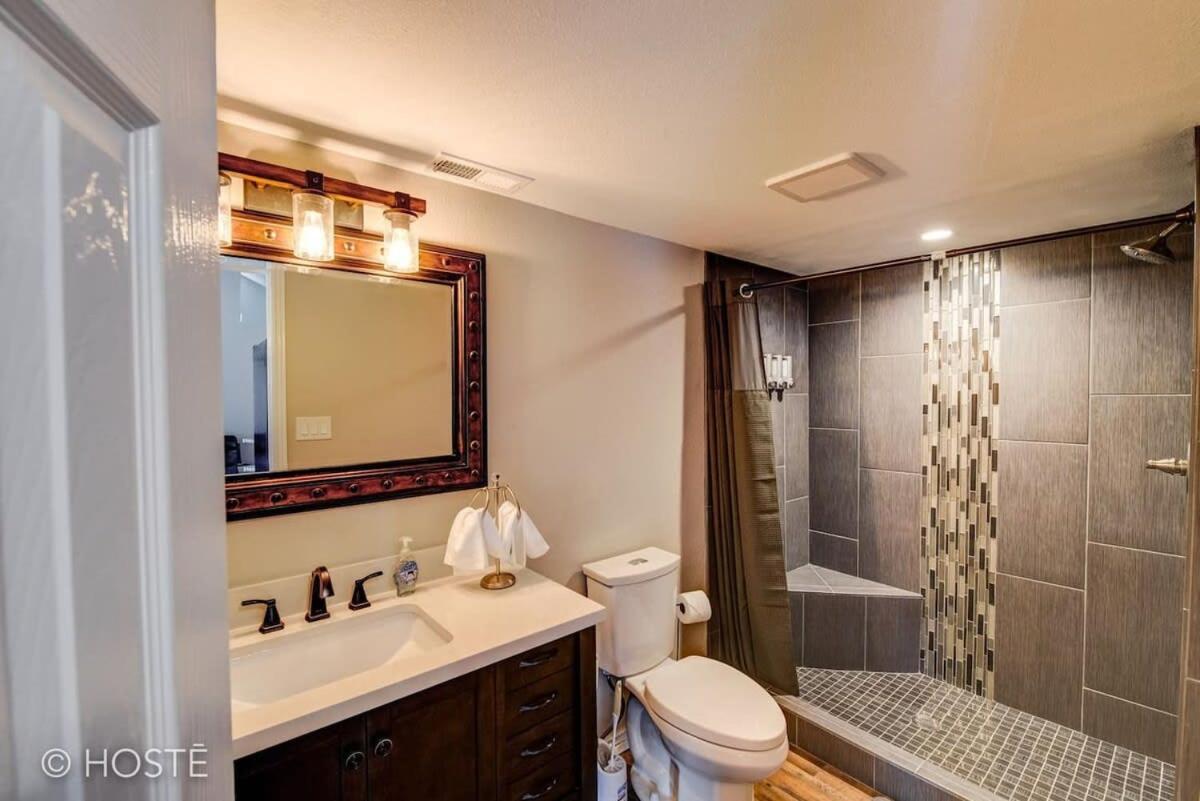 *h* New! Downtown Retreat * Holiday home
