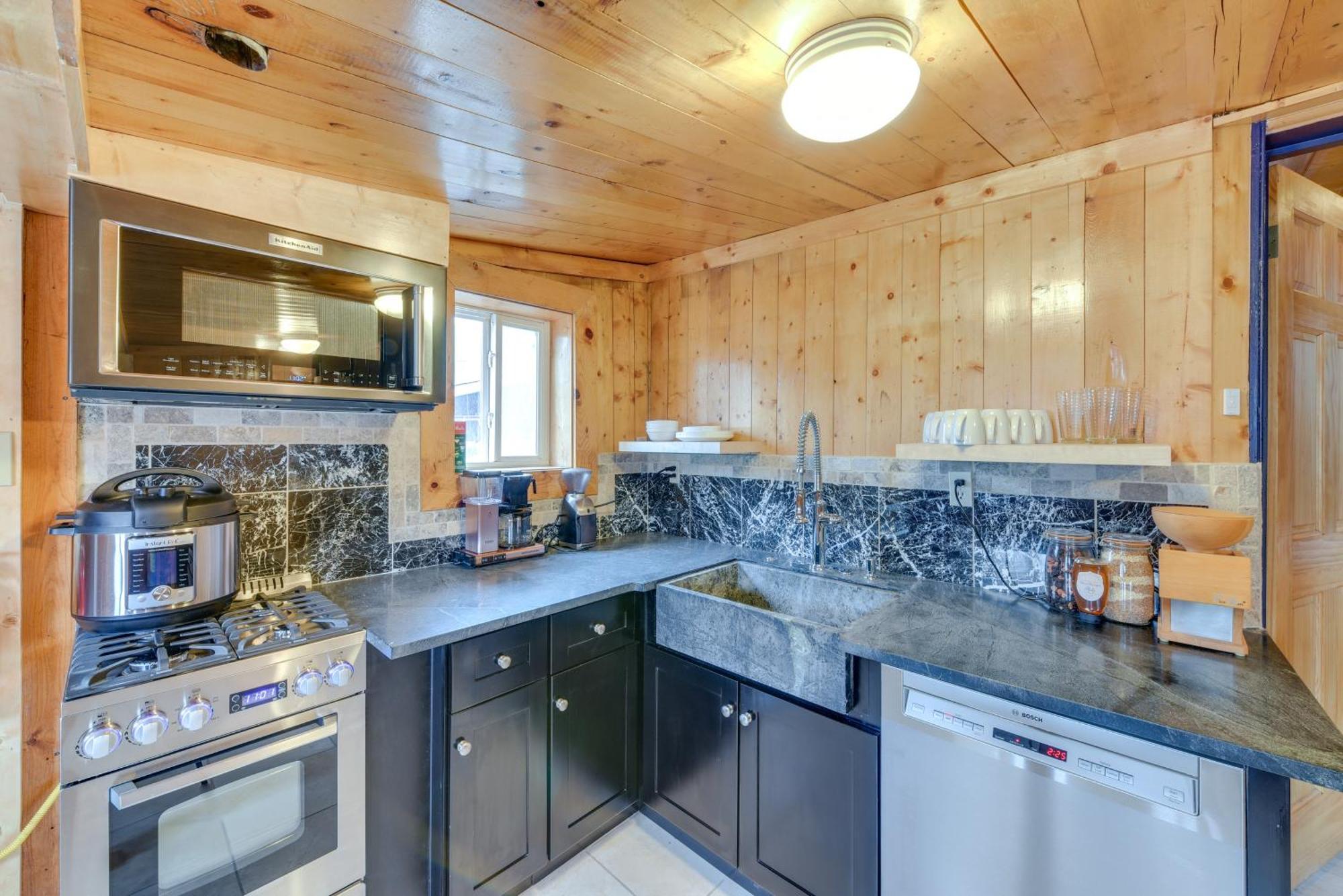 Holiday home Downtown With Fireplace And Yard! *