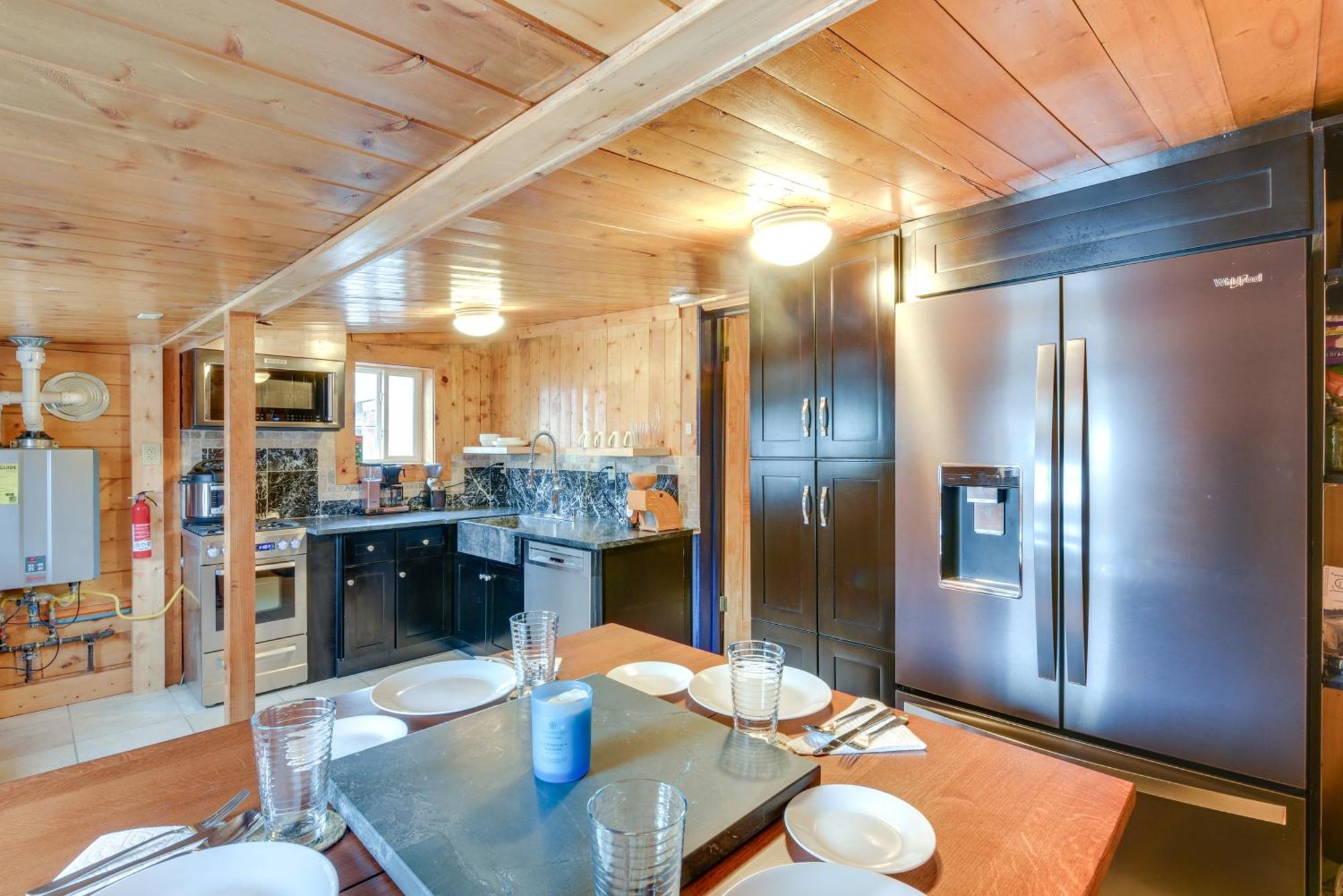 Holiday home Downtown With Fireplace And Yard!
