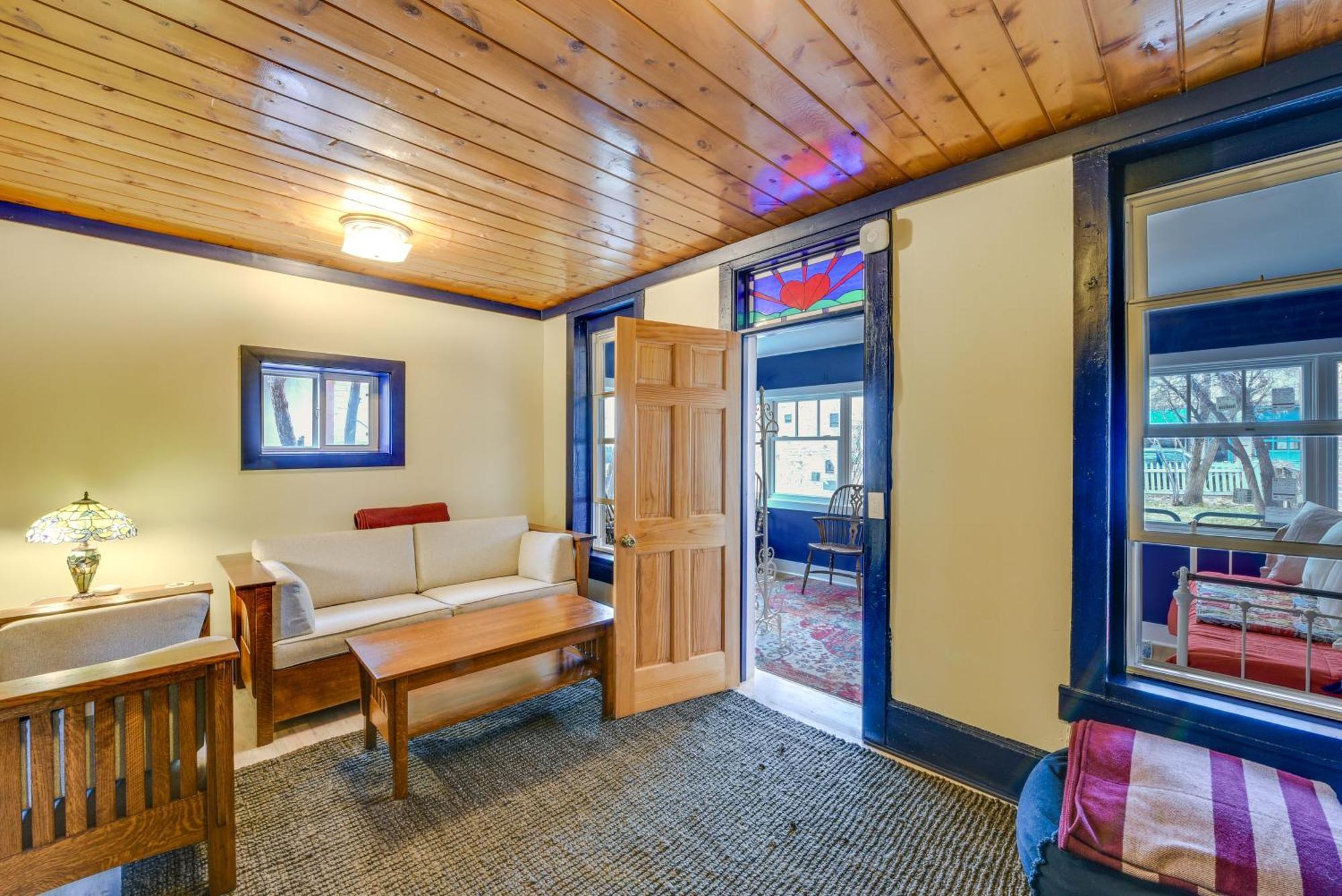 Holiday home Downtown With Fireplace And Yard! *