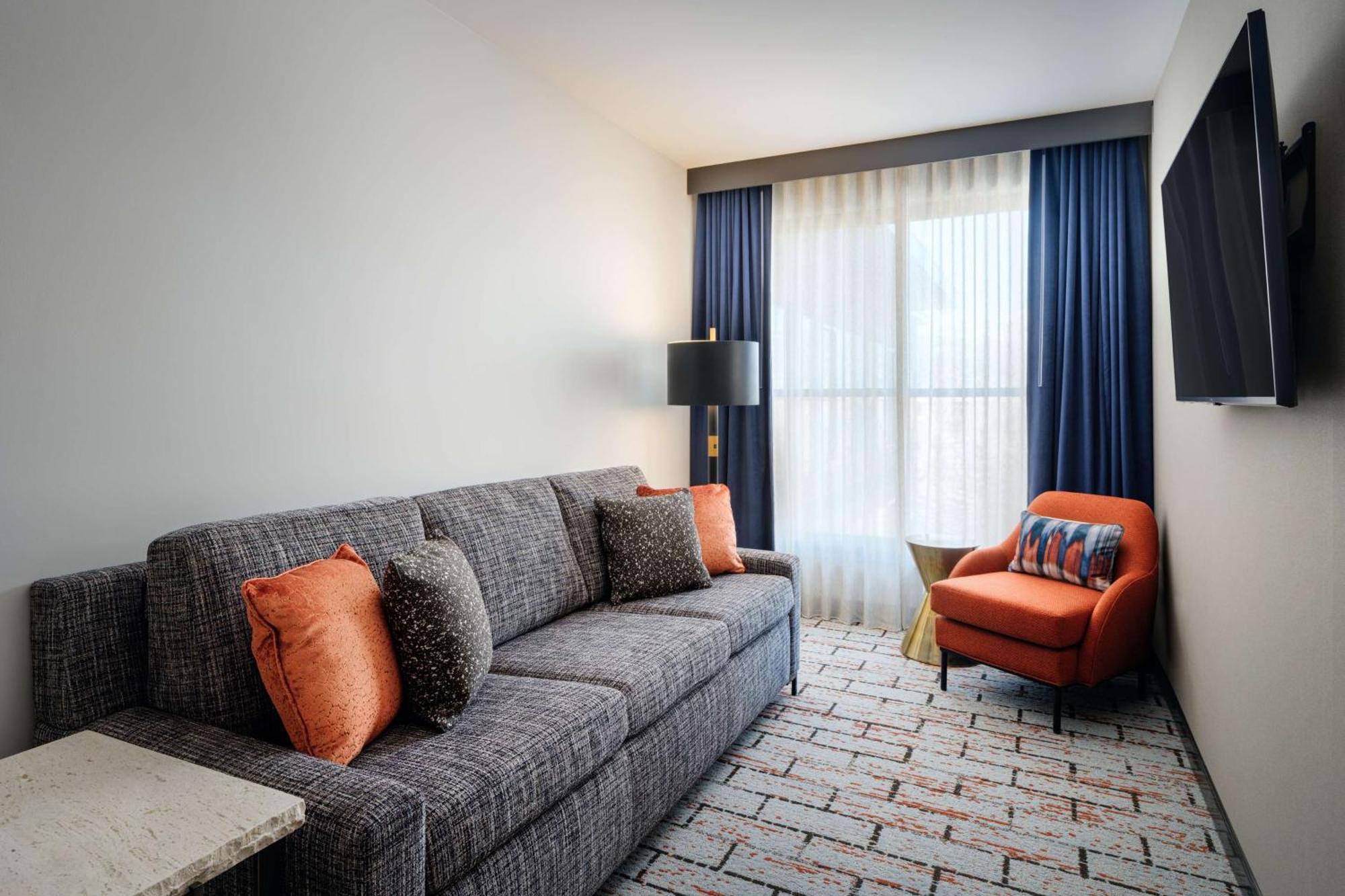 Hotel The Hoffmann Aspen Tapestry Collection Hilton