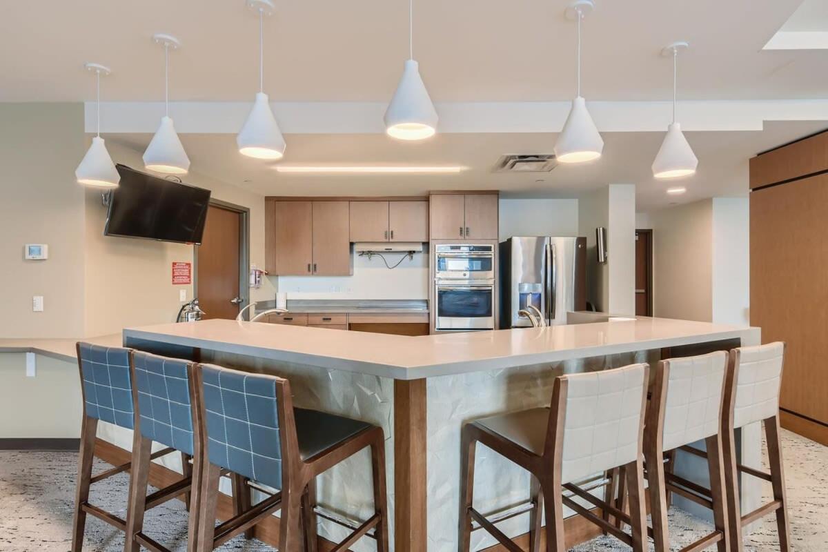 Larimer Luxury Notch Amenities Walk To Denver
