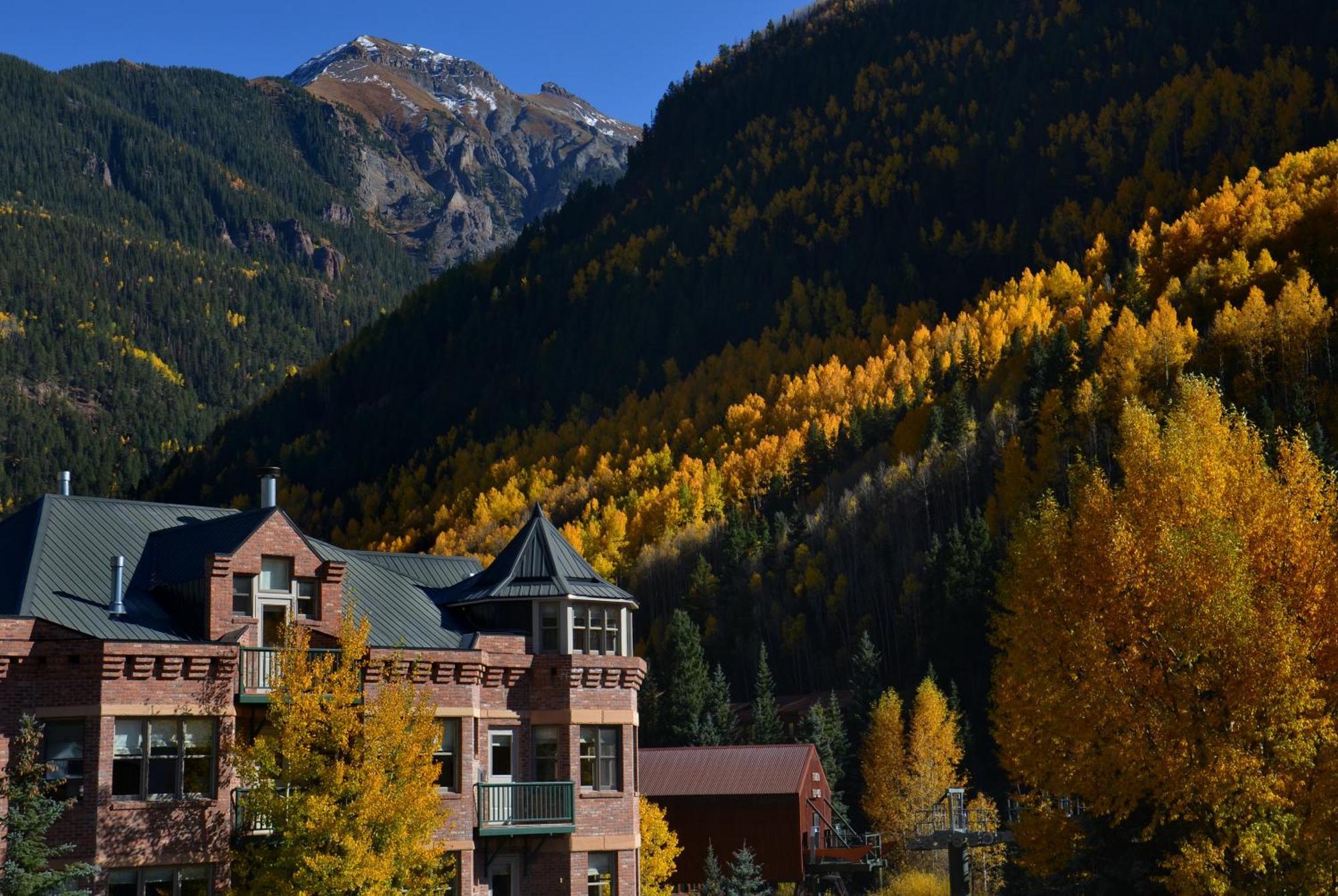 Hotel Columbia