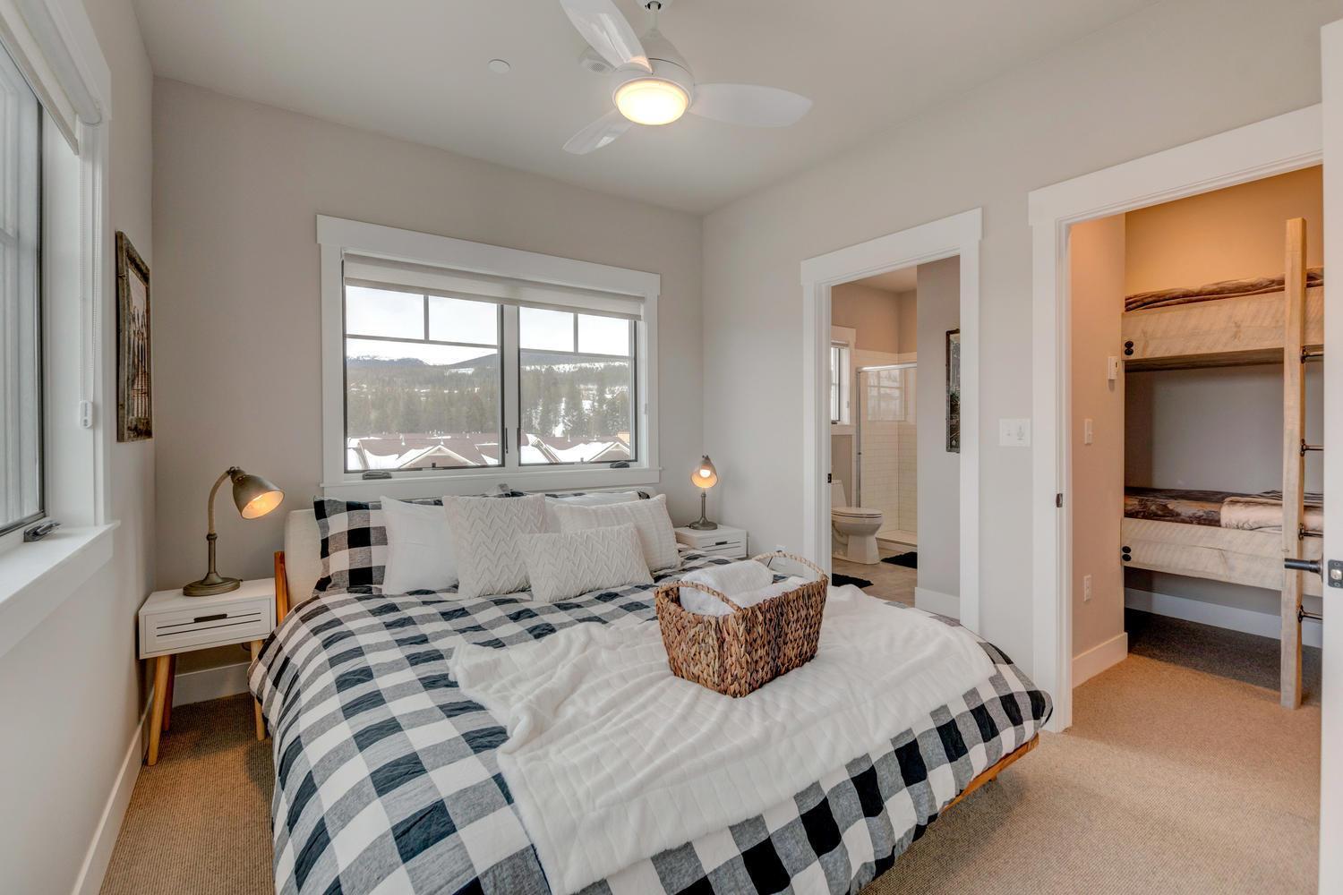 New Luxury Loft #1 With Huge Hot Tub & Great Views - 500 Dollars Of Free Activities & Equipment Daily Winter Park