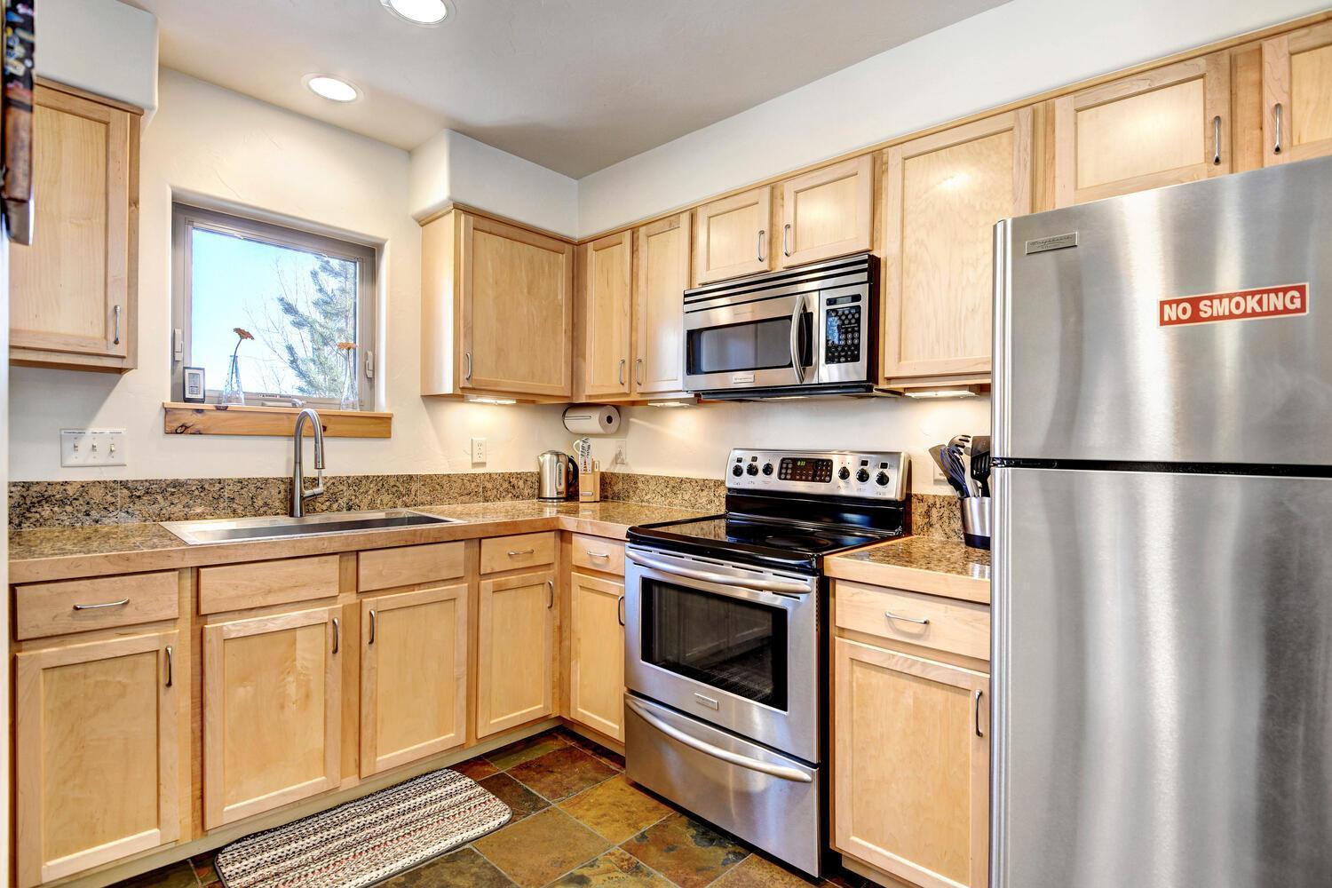 Luxury 100 - Hot Tub - Great Views - Price - $500 Of Free Activities Daily