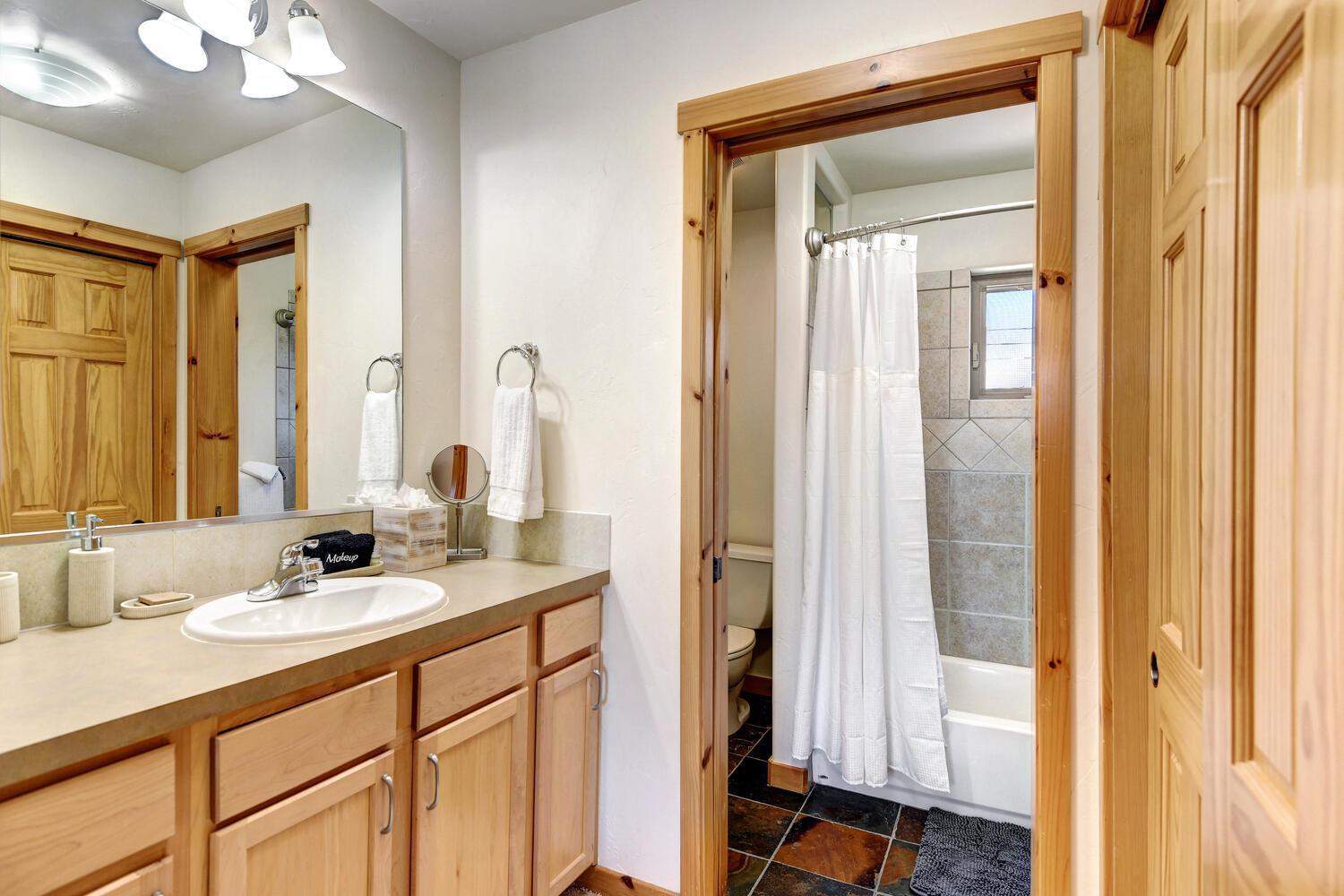 Holiday home Luxury 100 - Hot Tub - Great Views - Price - $500 Of Free Activities Daily *