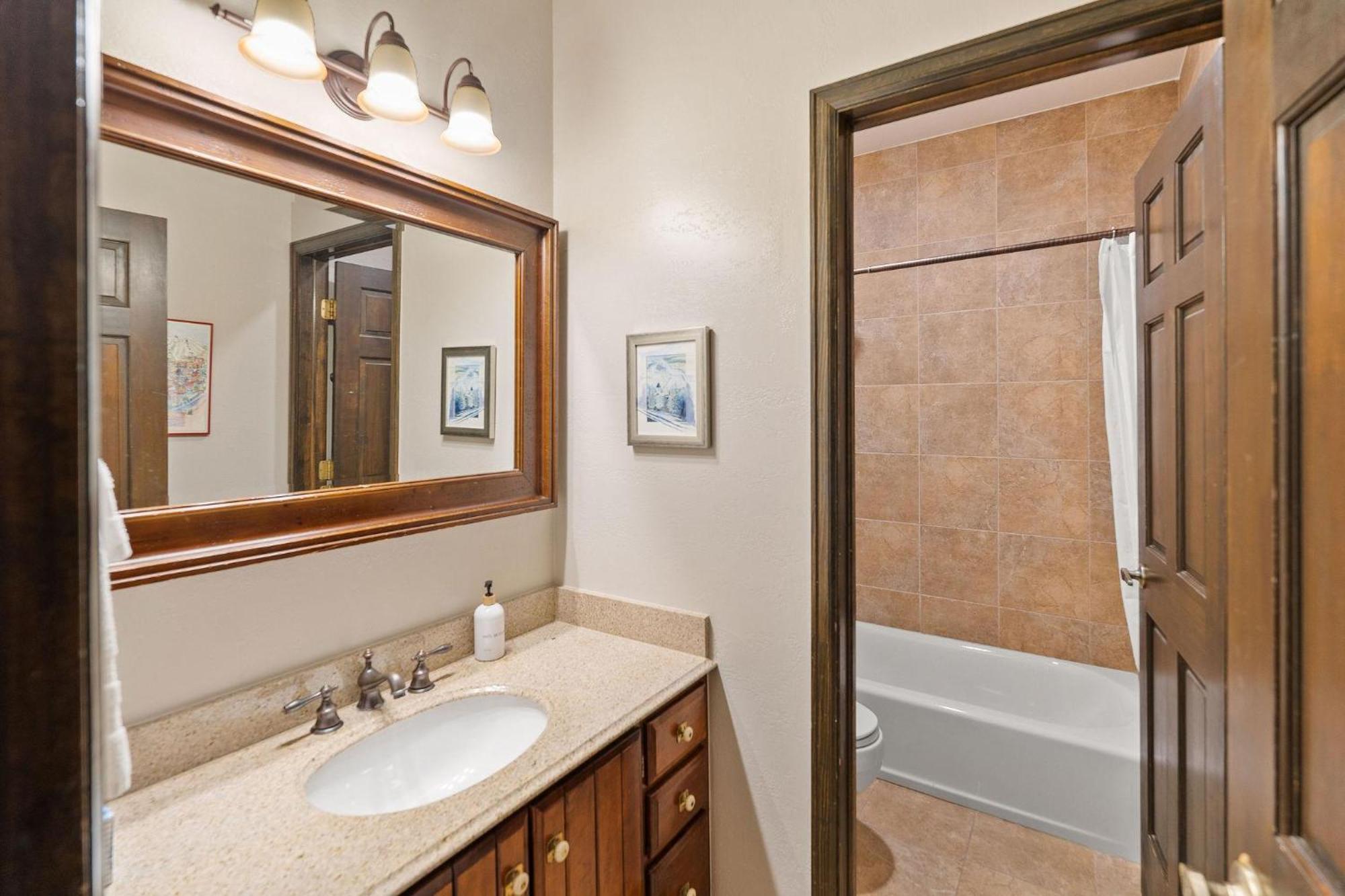 Apartment 635 N Frontage - Sun 23c Vail