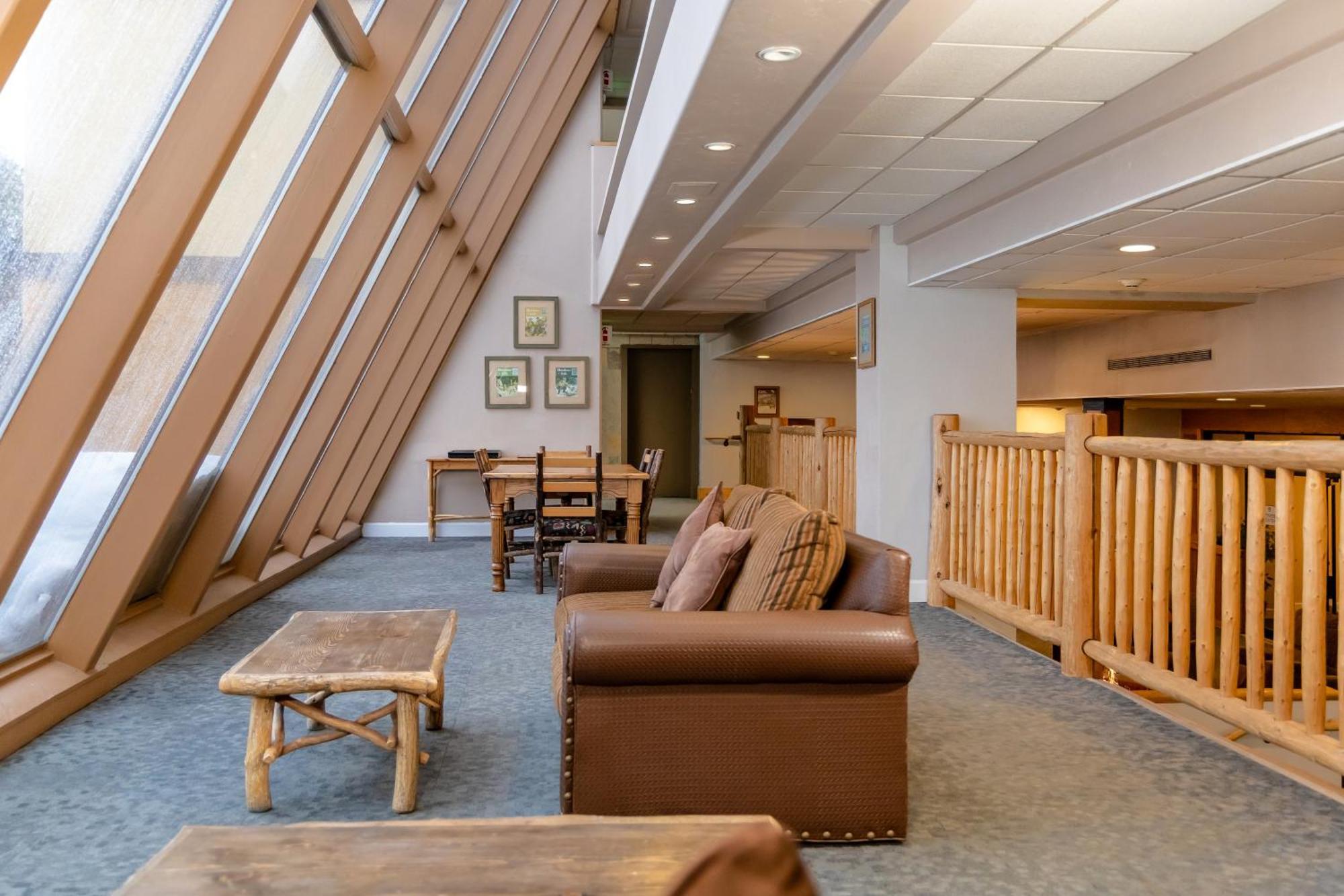 Legacy Vacation Hilltop Resort