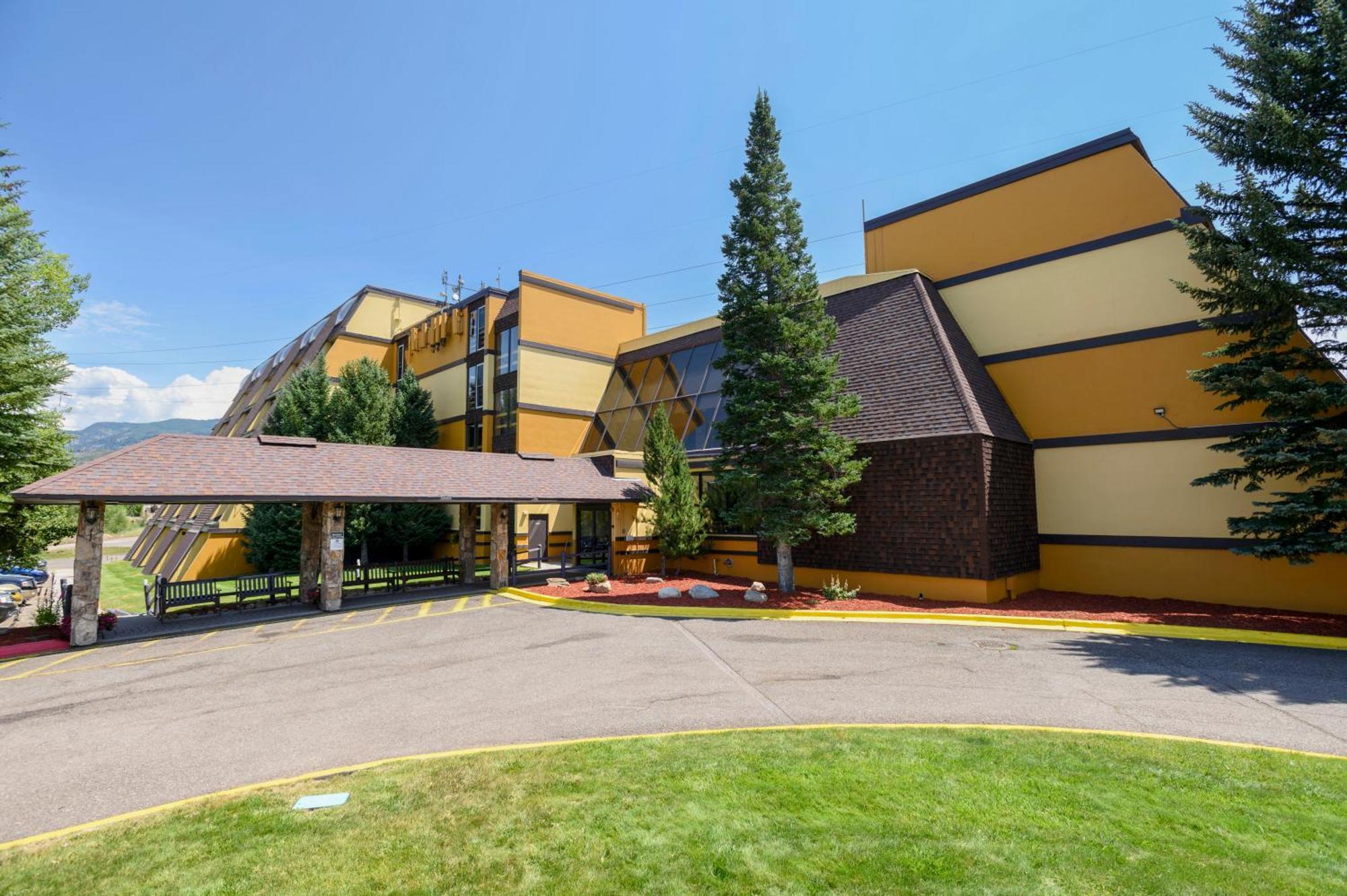 Legacy Vacation Hilltop 3* Steamboat Springs