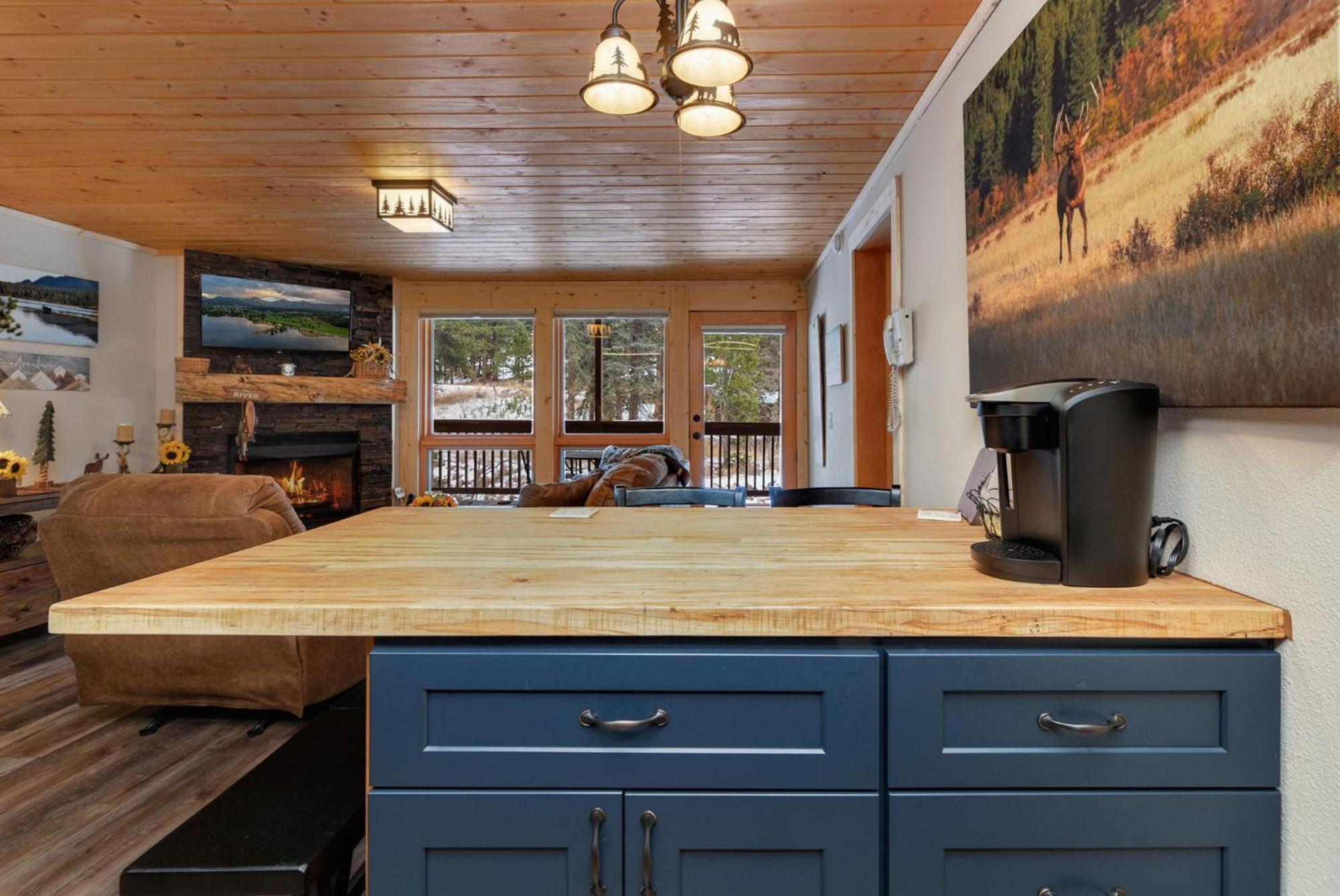 Creekside 12 By * Estes Park