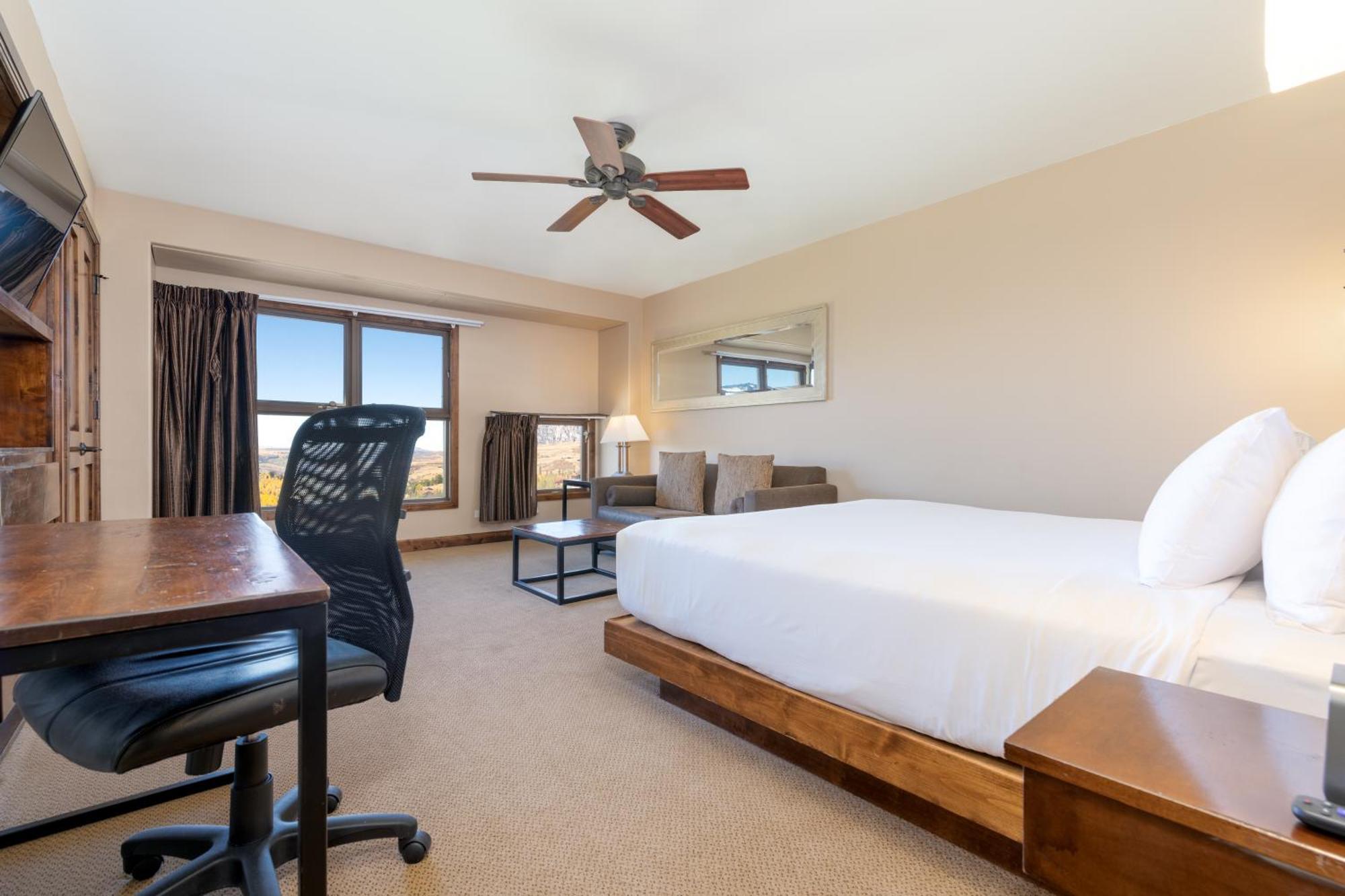 Resort The Peaks And 3*