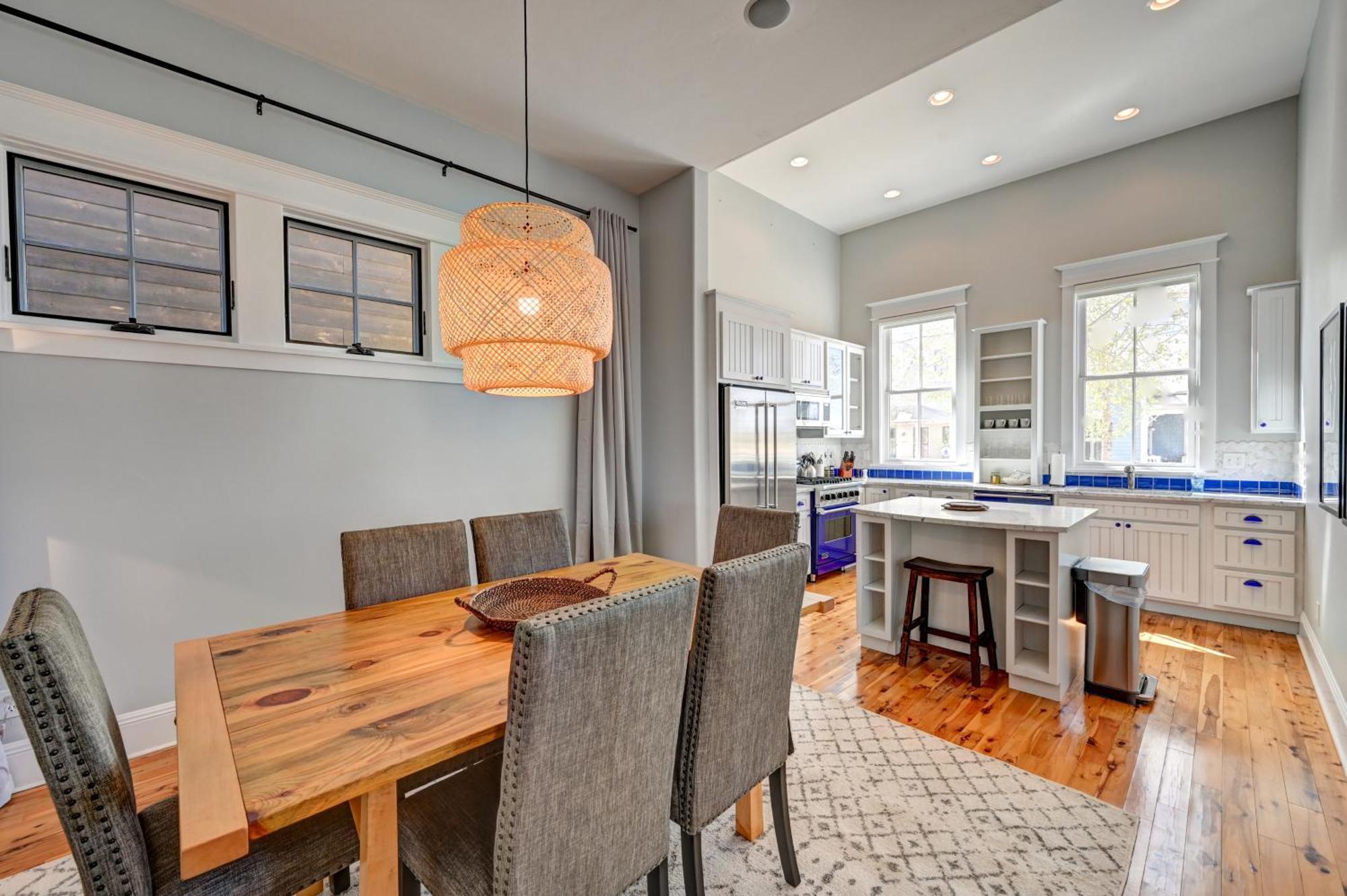 South Main Residences By Surf