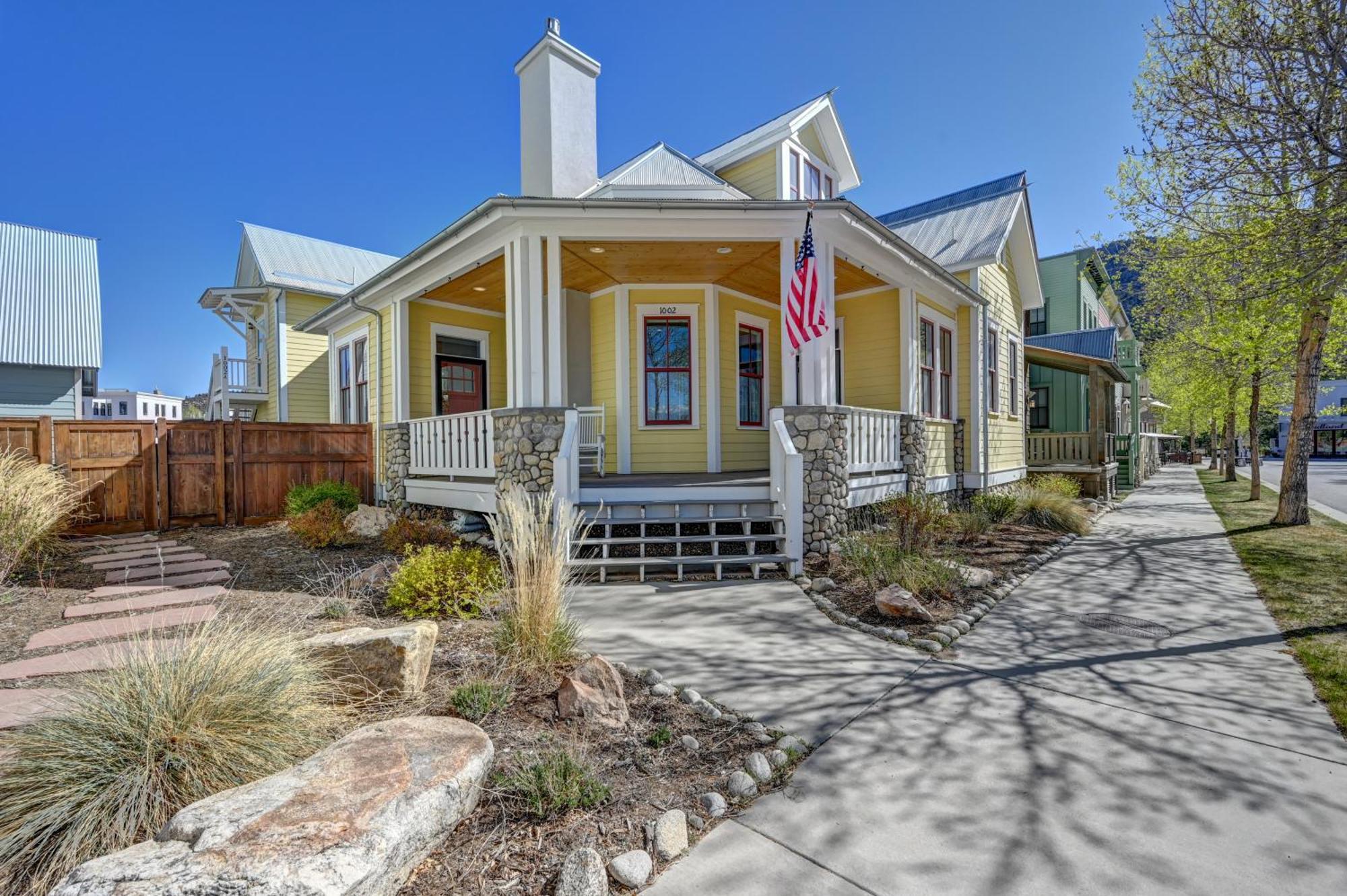 South Main Residences By Surf