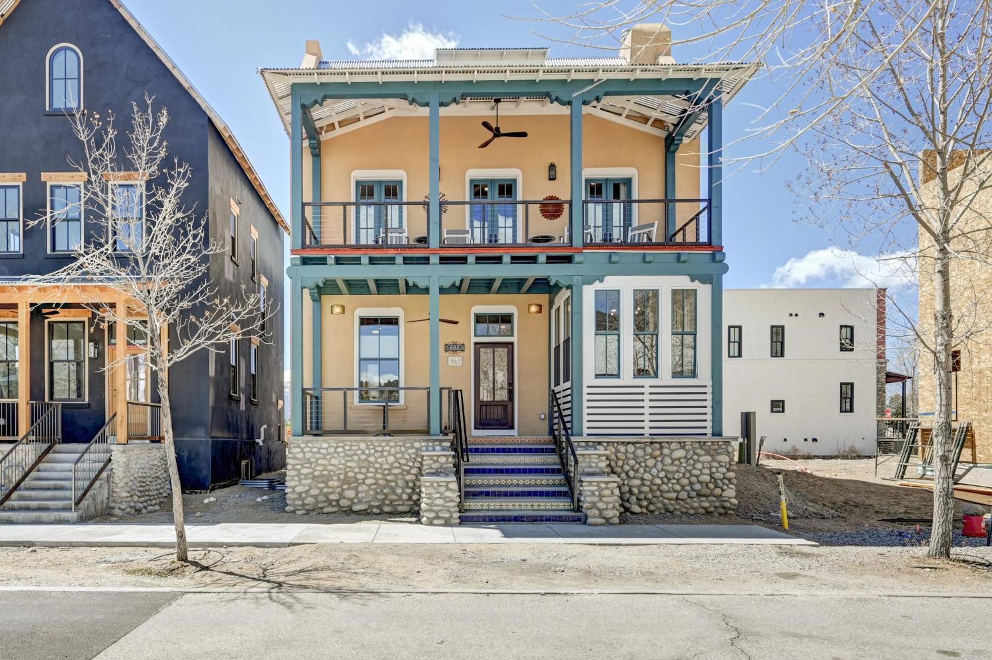 South Main Residences By Surf Buena Vista
