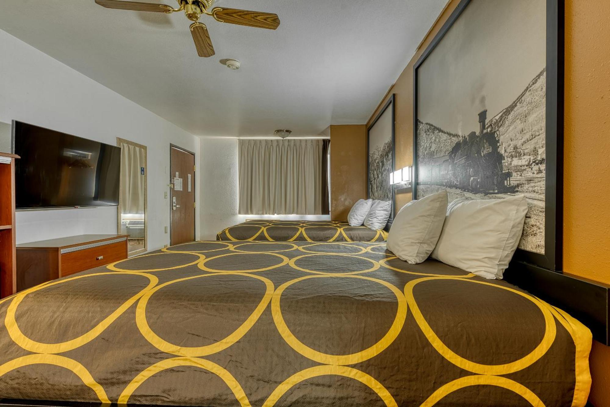 Motel Super 8 By Wyndham 2*