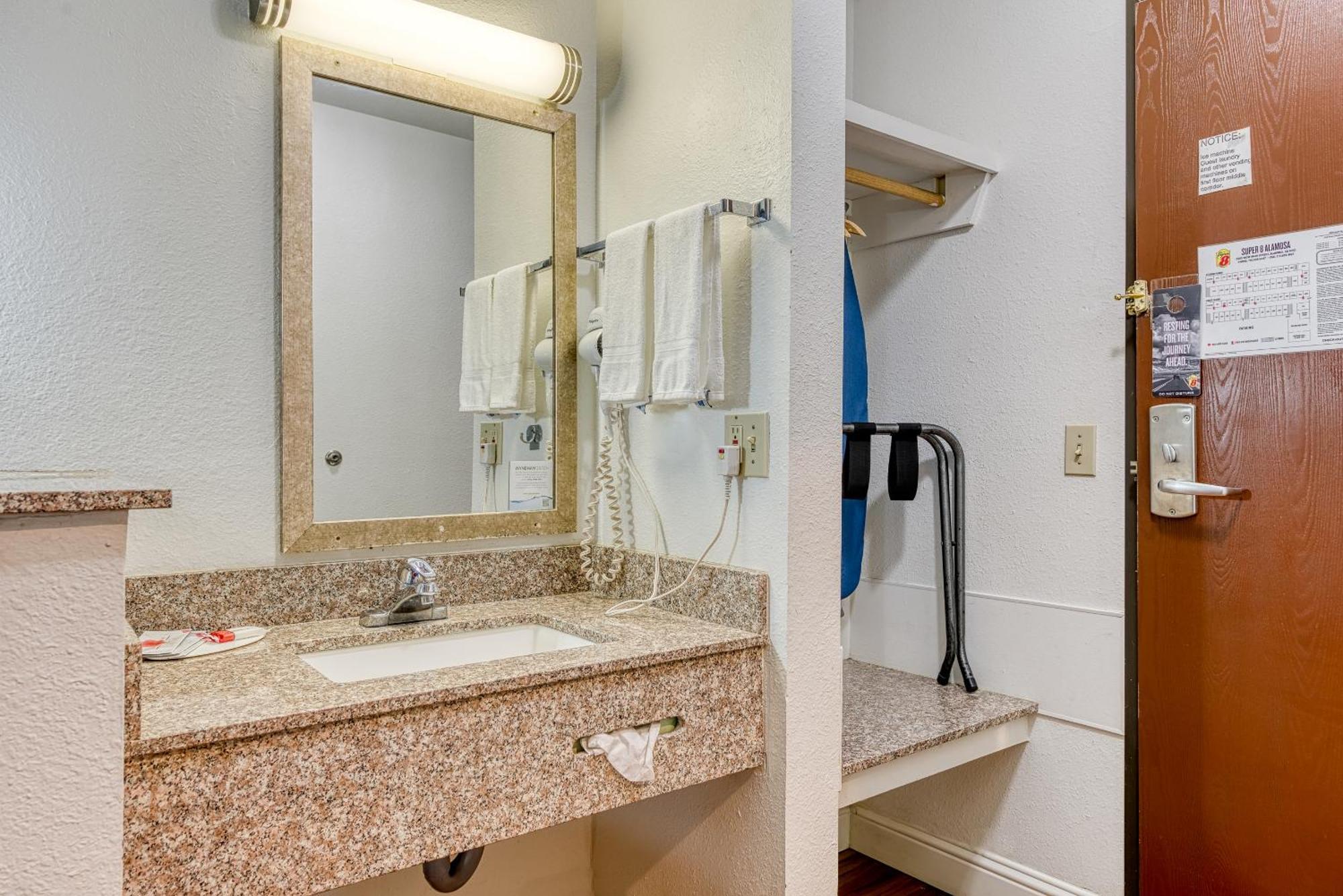 Super 8 By Wyndham Motel Alamosa