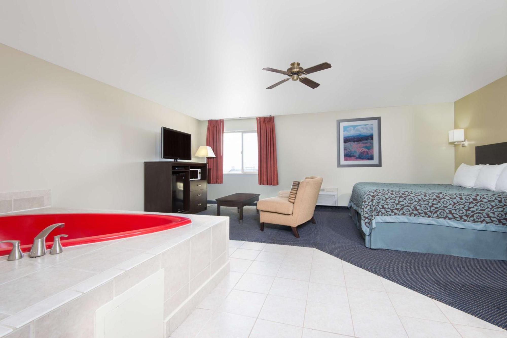 Days By Wyndham Pueblo