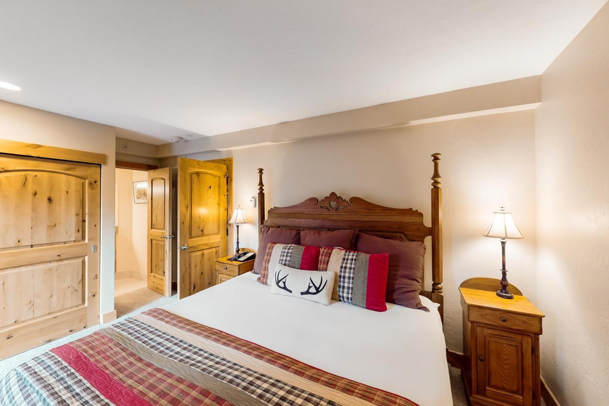 Lion Square Vail