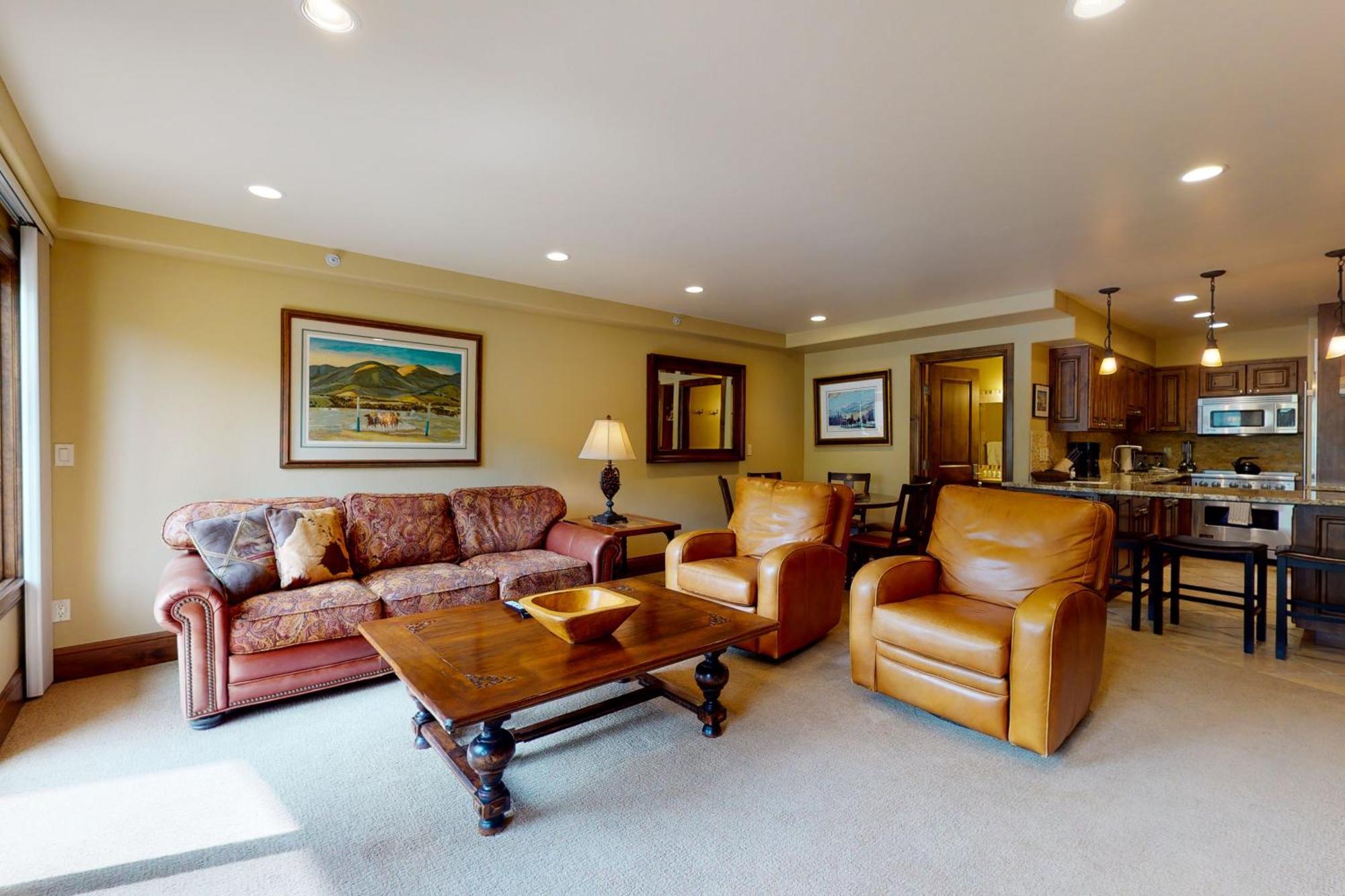 Lion Square Apartment Vail