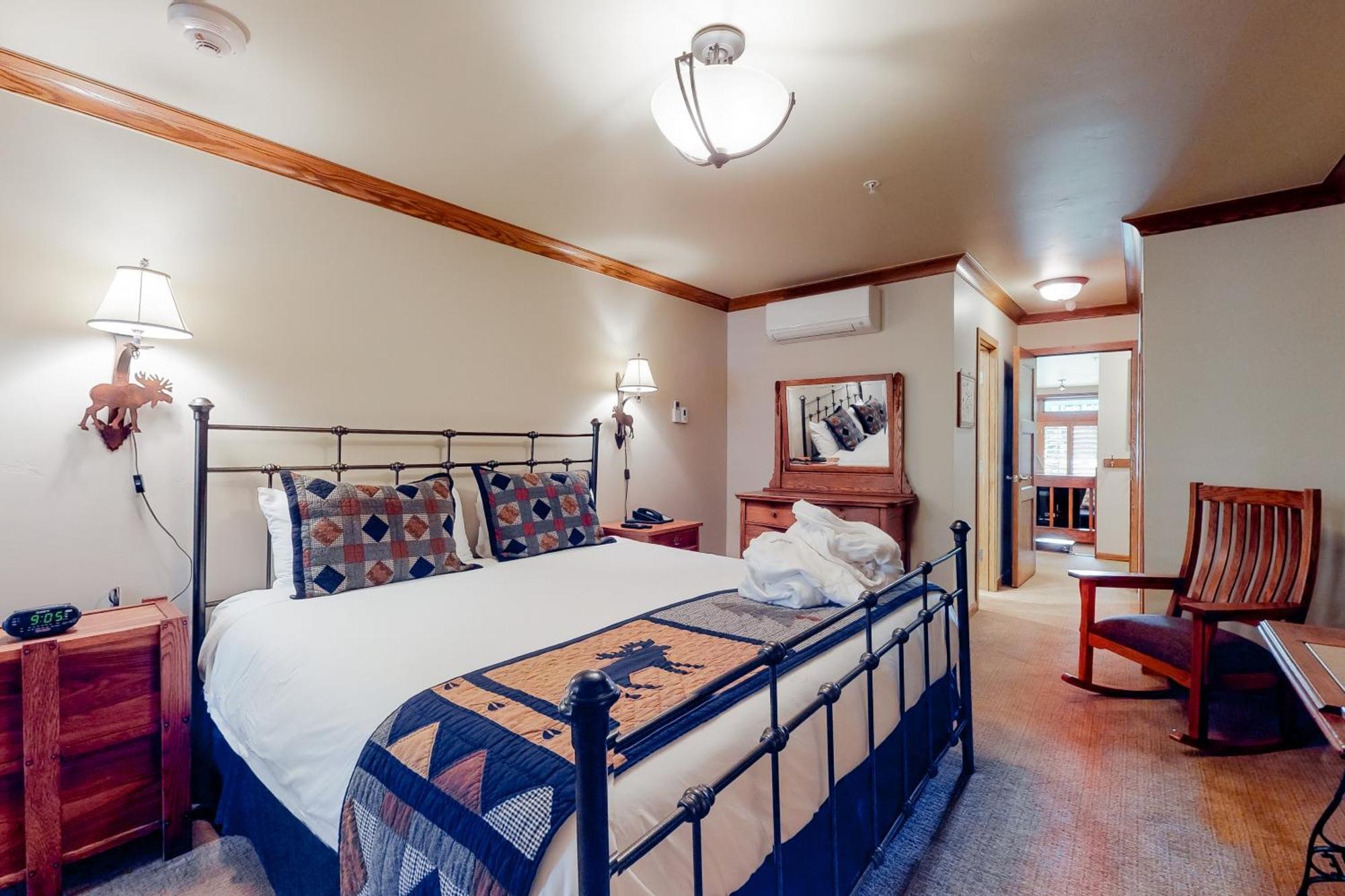 Lion Square Apartment