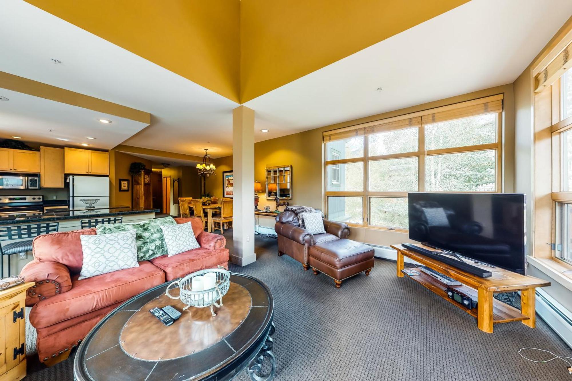 Condominiums In Keystone Apartment