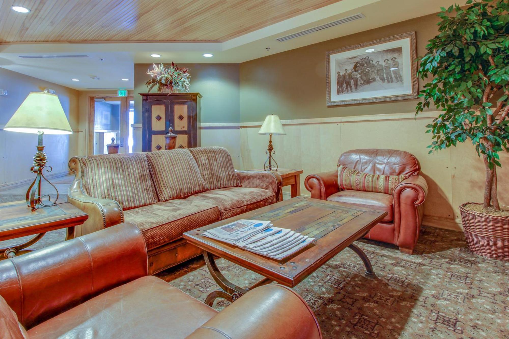Condominiums In Keystone Apartment *