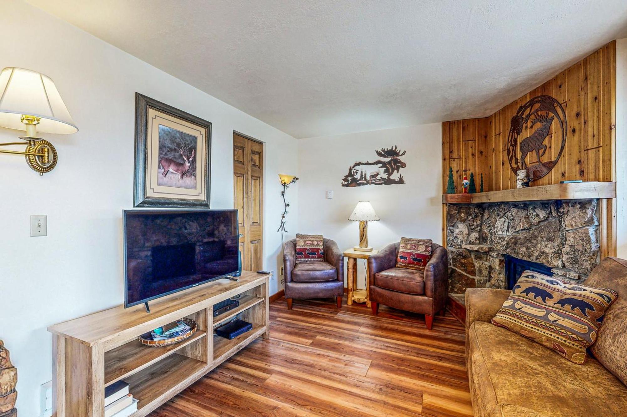 Three Seasons Apartment
