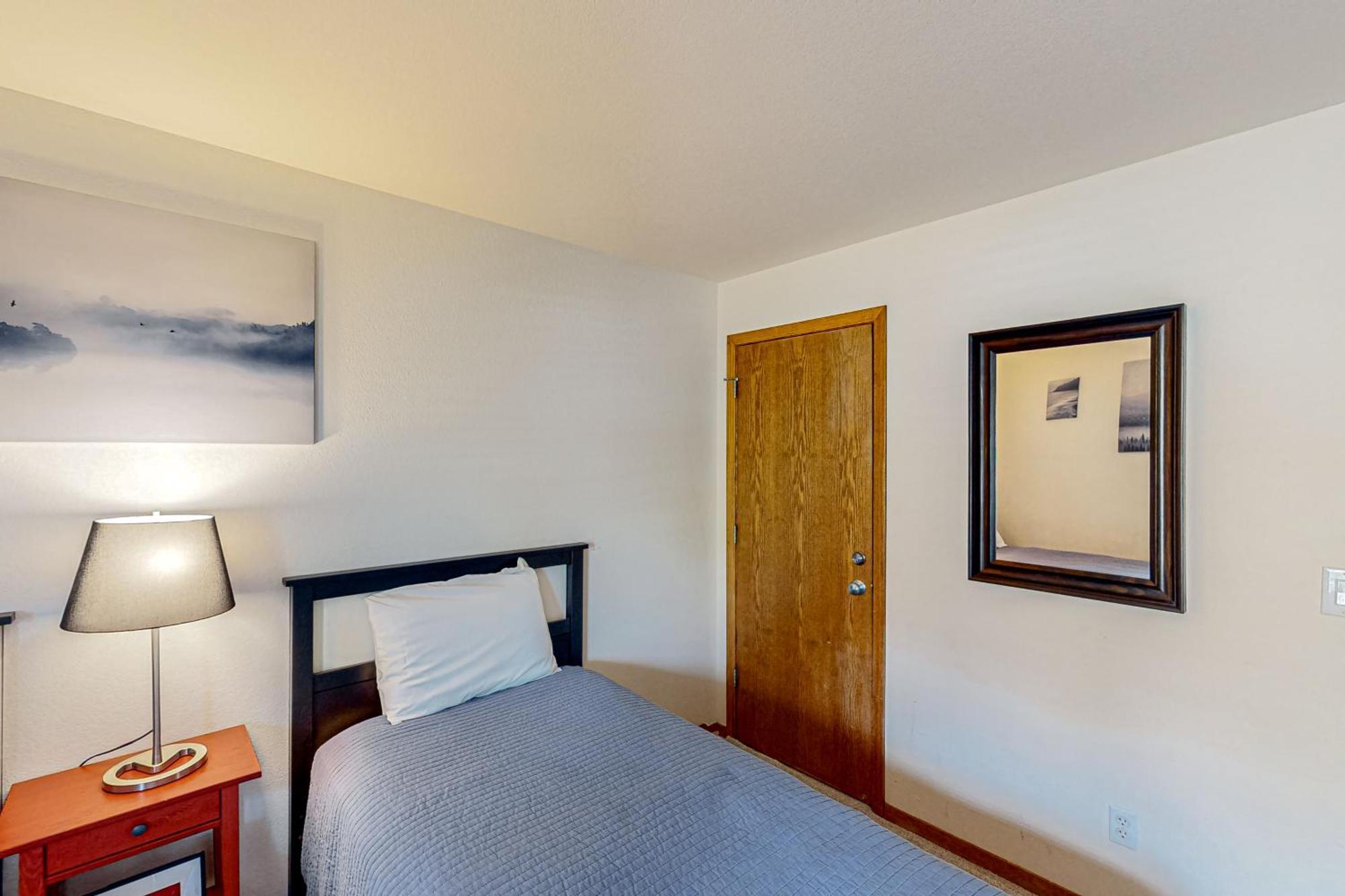 Apartment Buffalo Village & Treetop Hideaway *