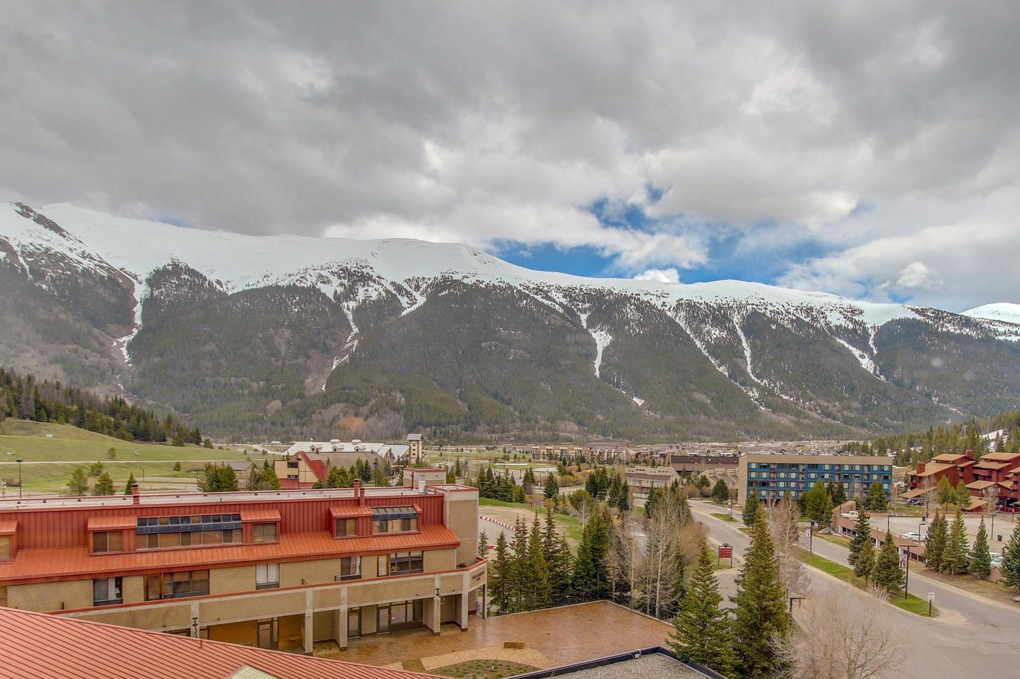 Village Square * Copper Mountain