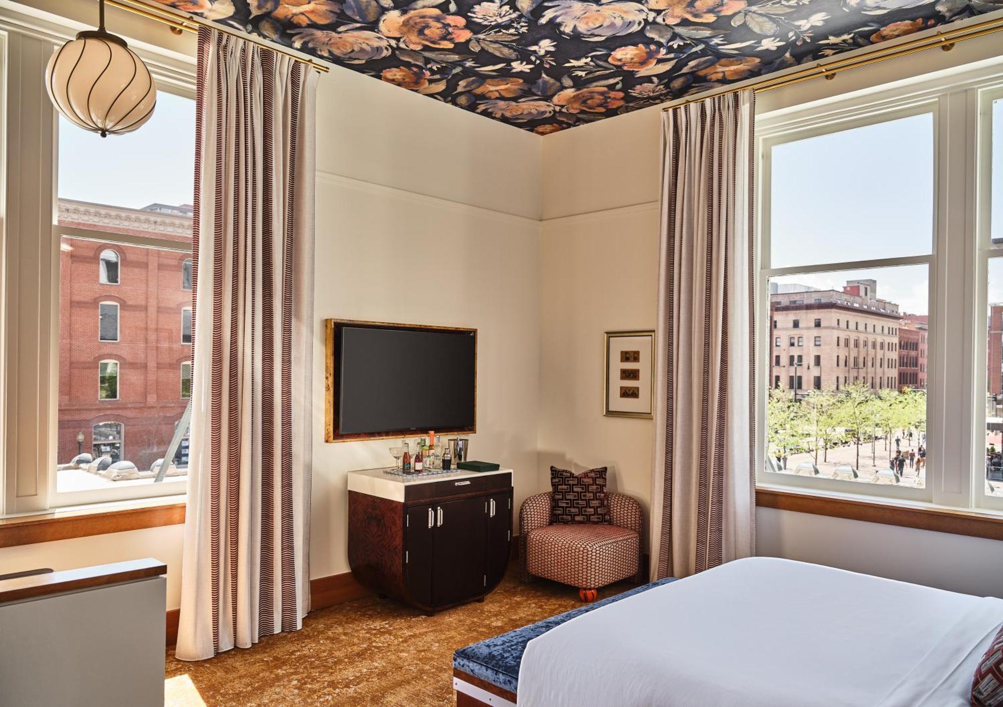 The Crawford 5* Denver