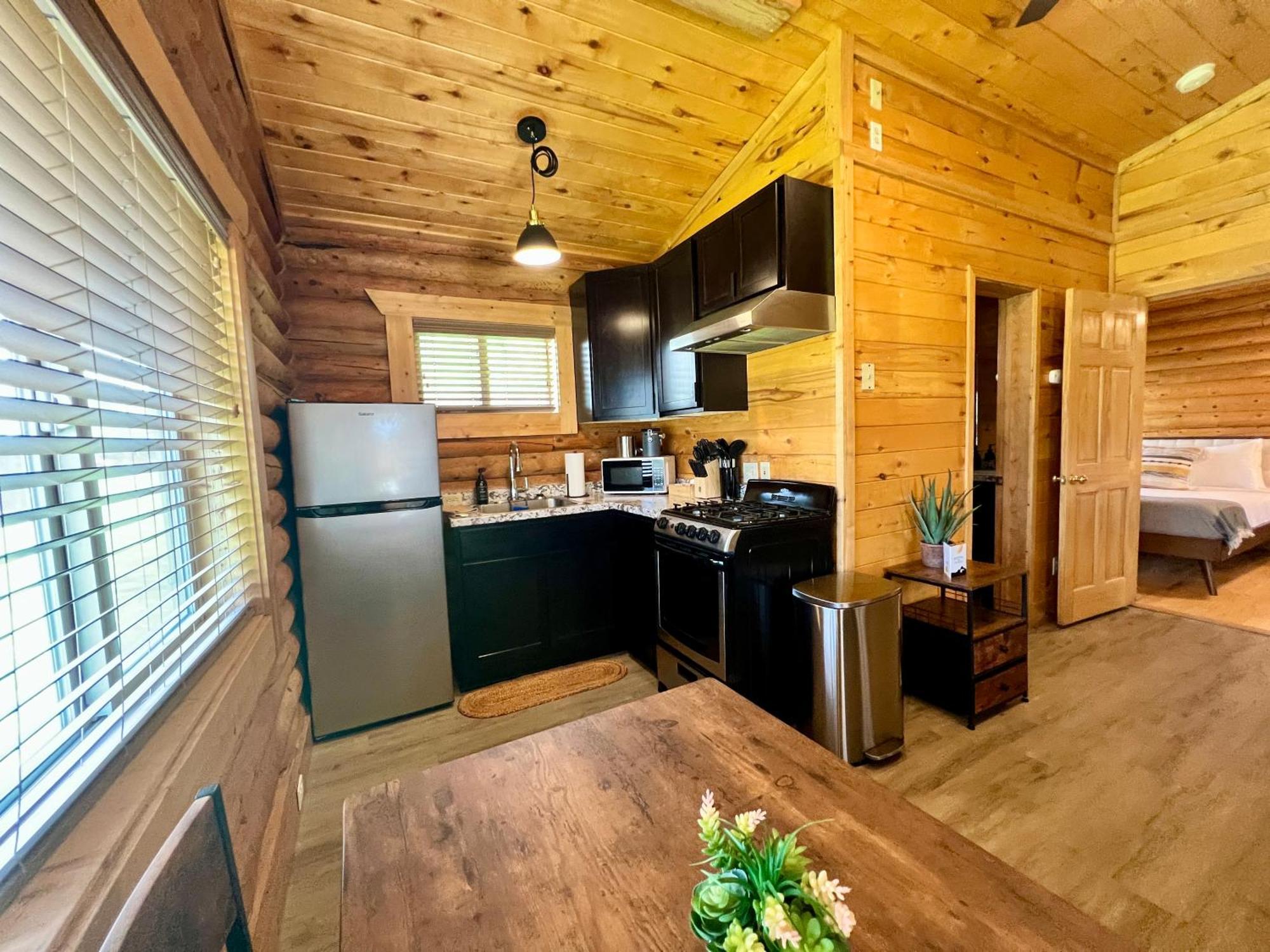 High Creek And Hotel 3*