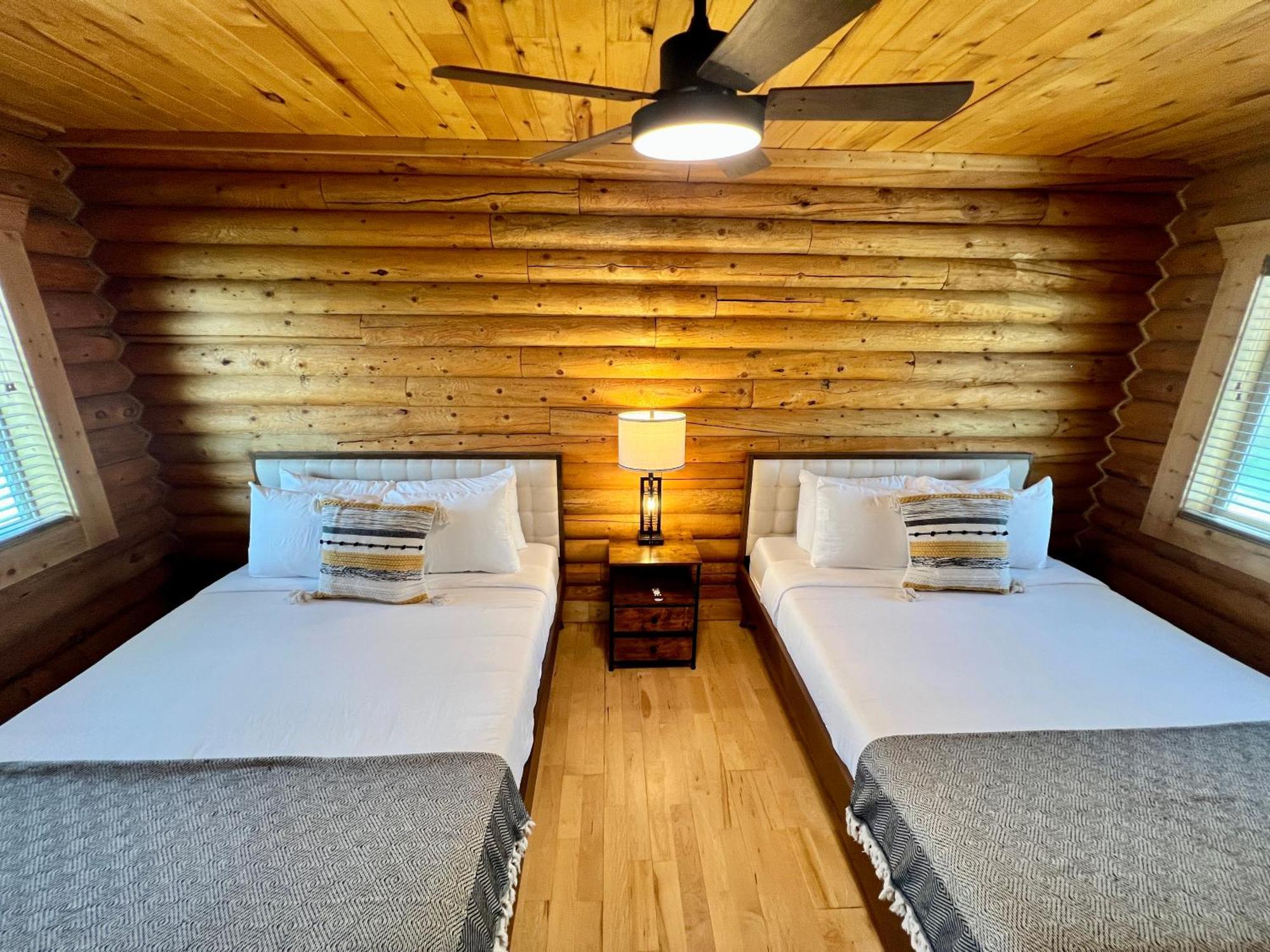 High Creek And Hotel 3*