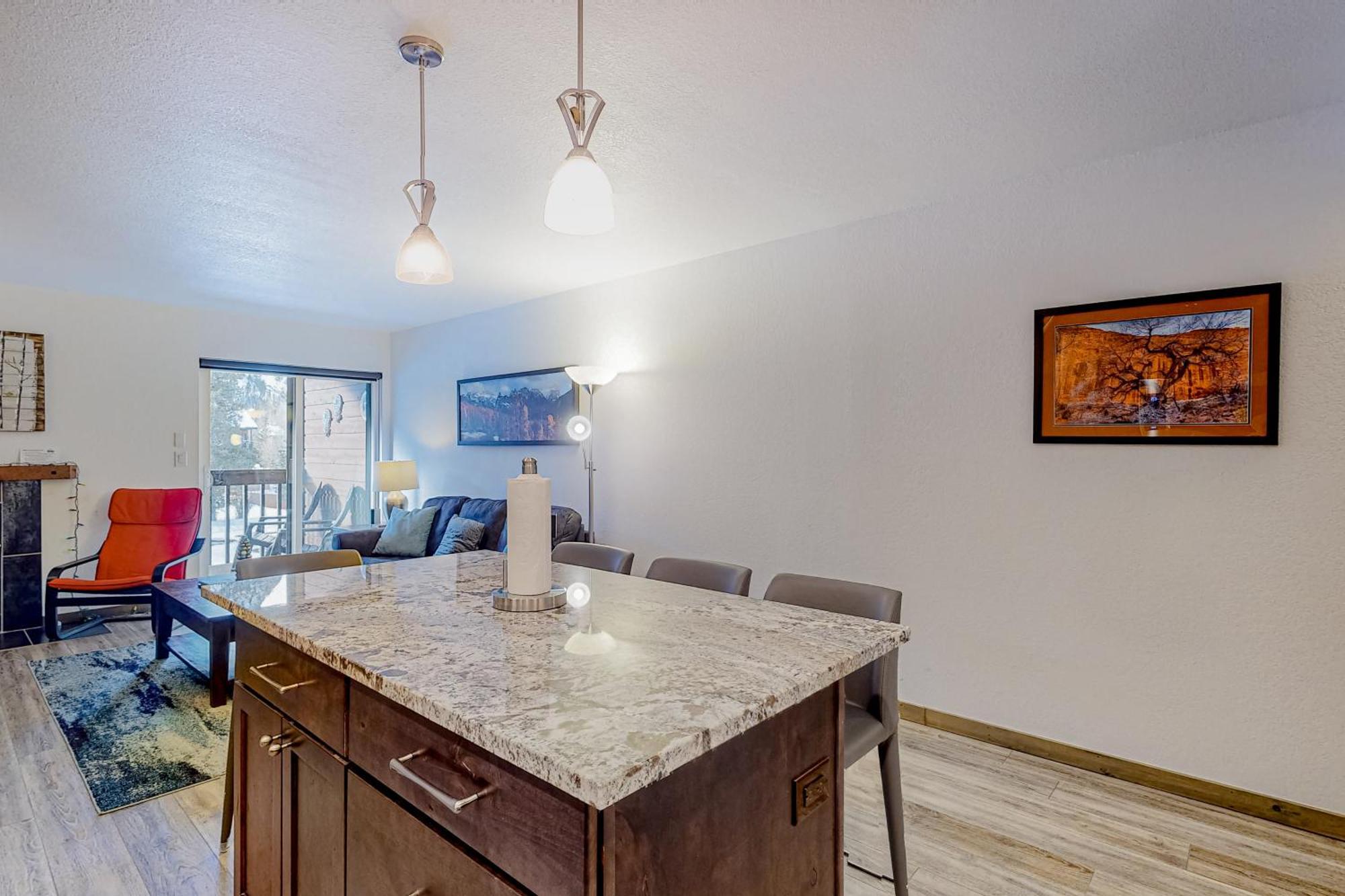 Mountainside Refresh & D257 Apartment *