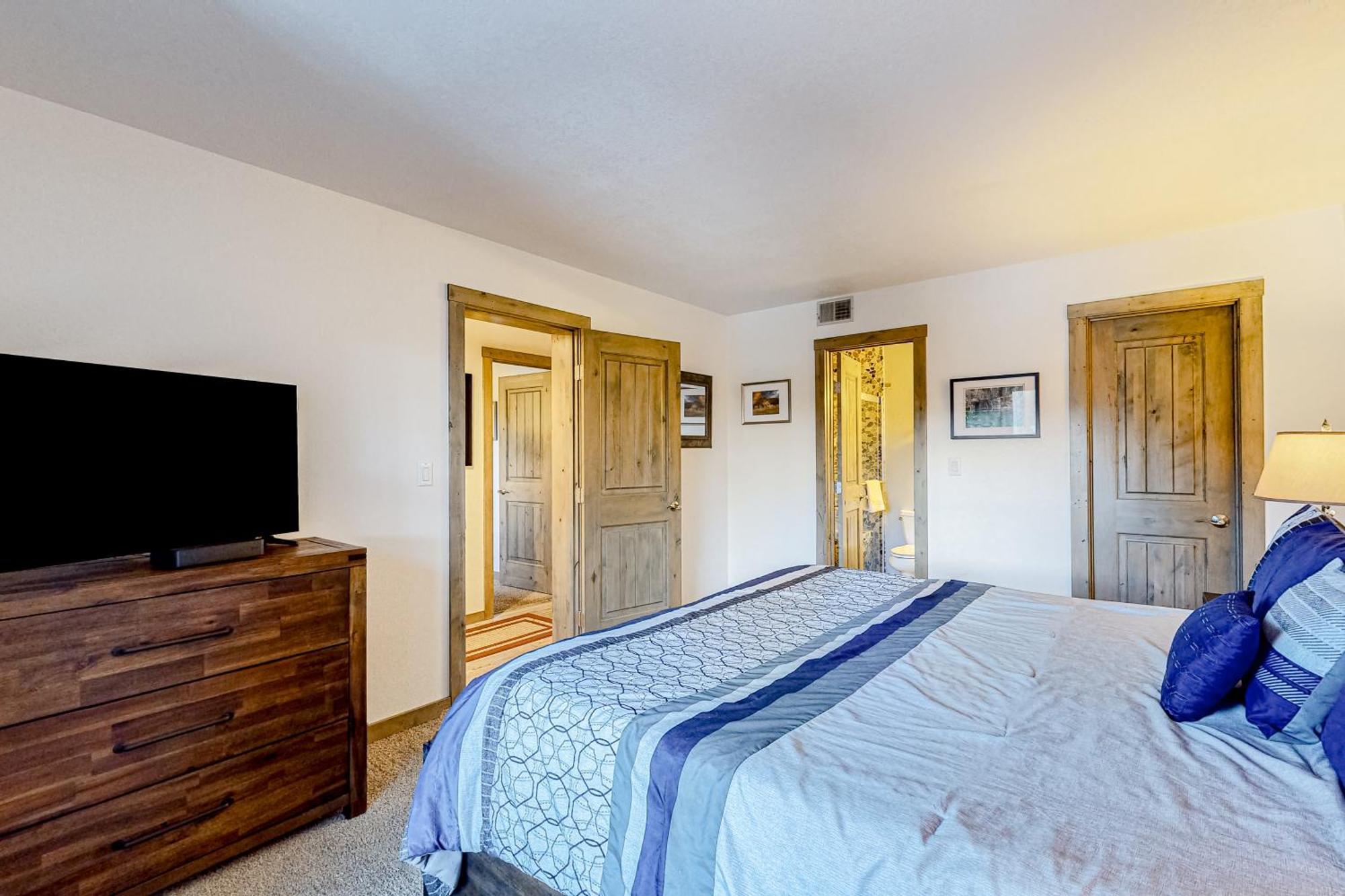 Apartment Mountainside Refresh & D257 Frisco