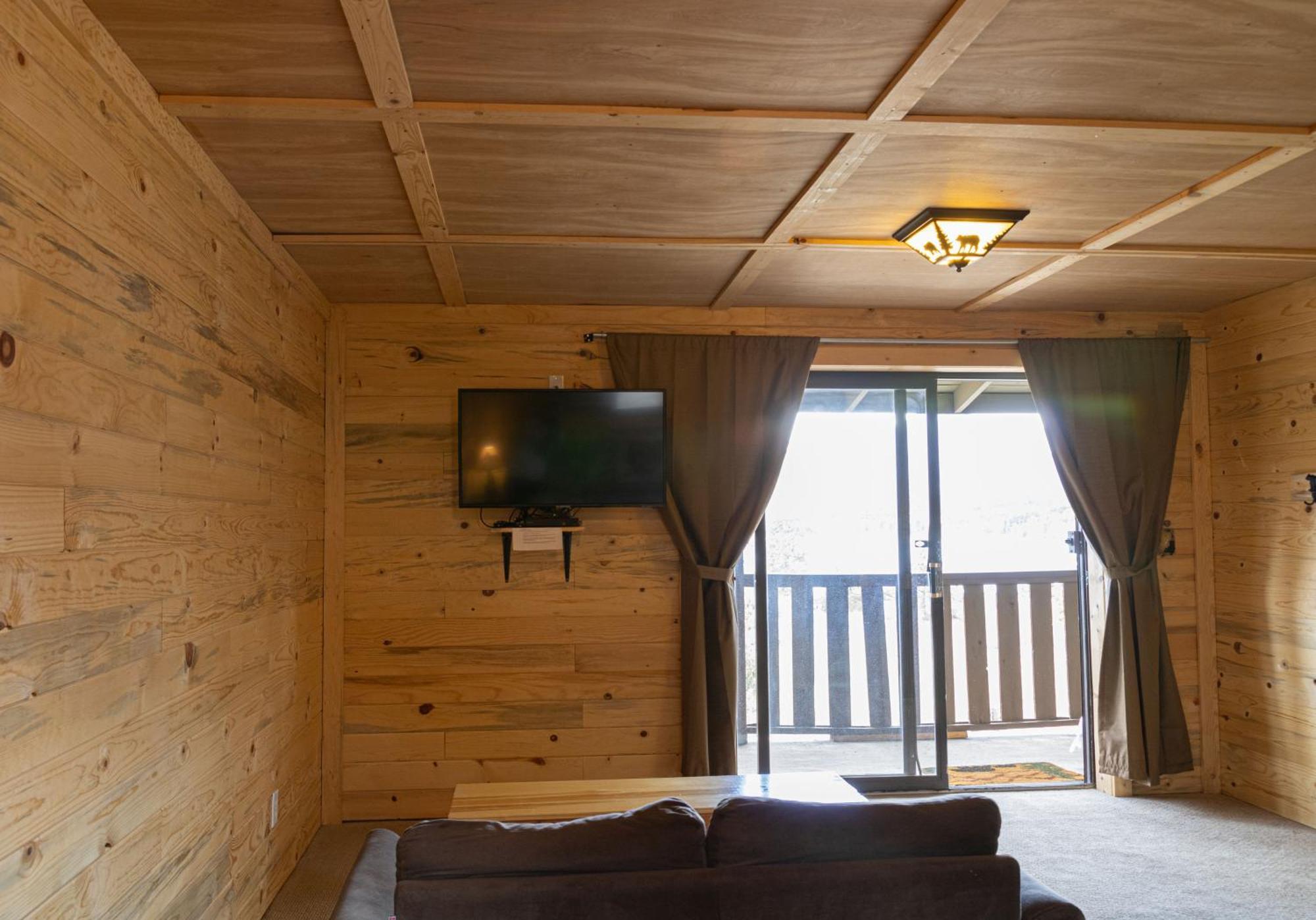 Hotel Estes 2*