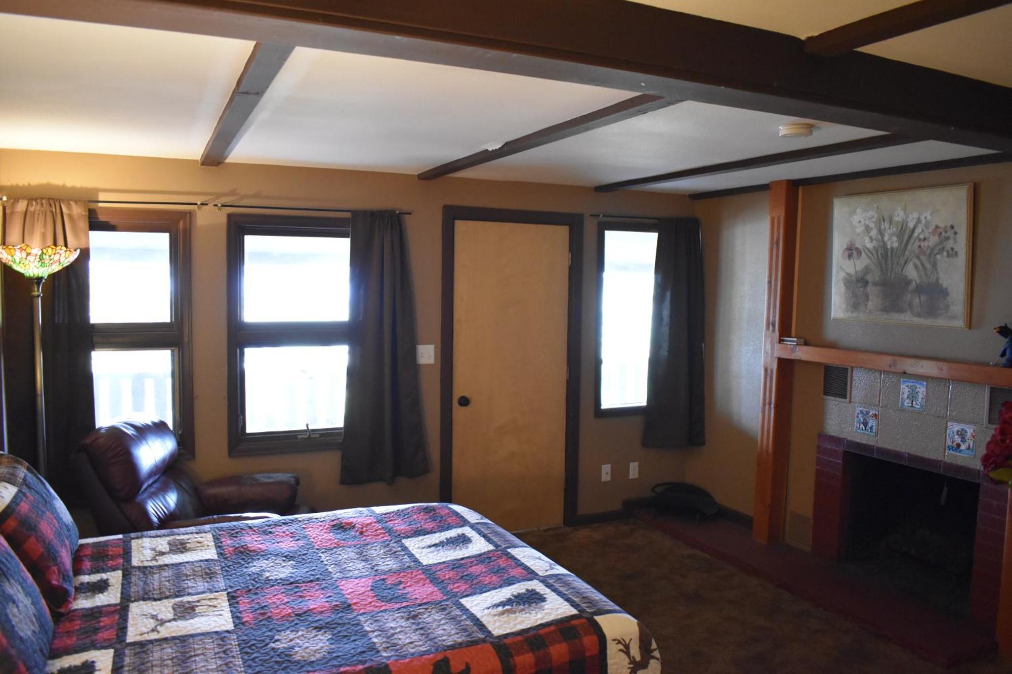 Hotel Estes