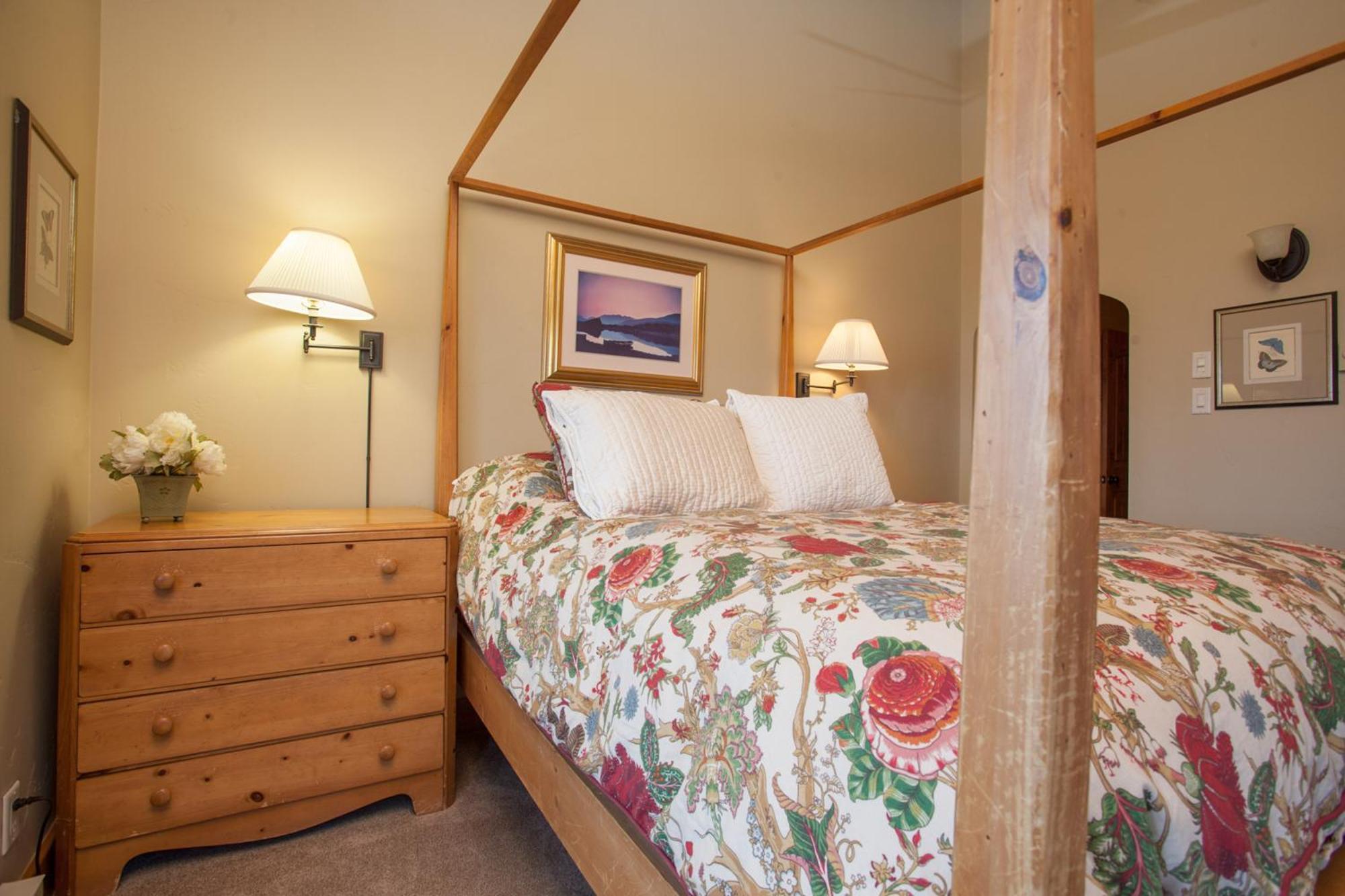 Ptarmigan House *